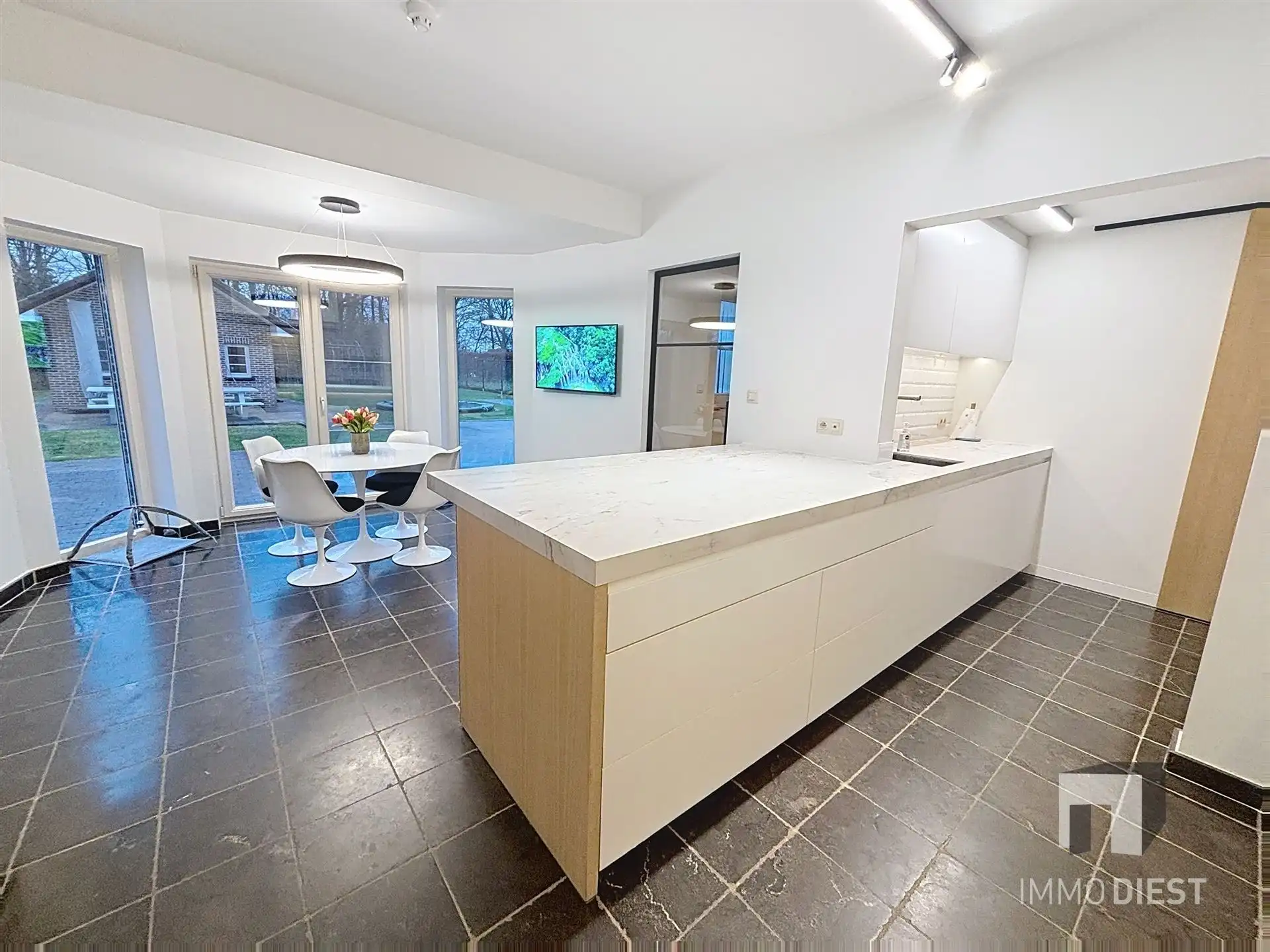 Klasse villa met moderne inrichting in Paal foto 19