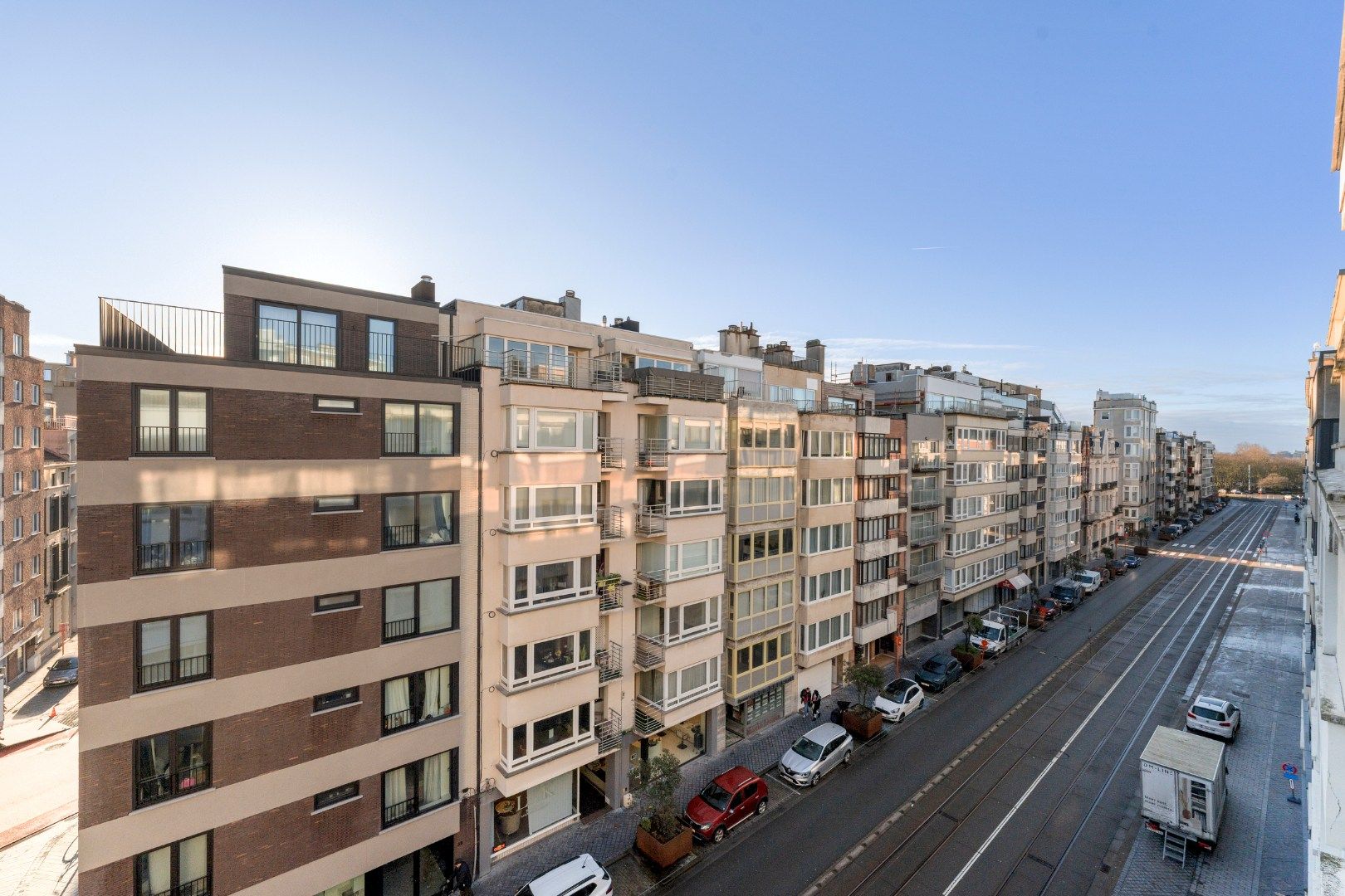 Instapklaar en lichtrijk appartement met twee terrassen in het centrum van Oostende foto 16