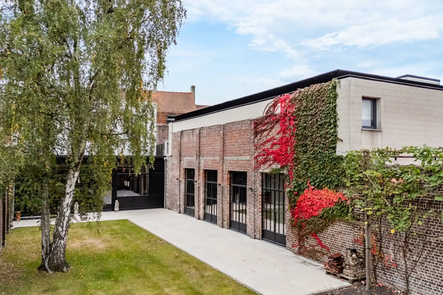Prachtige herenwoning met tuin en garage! foto 3