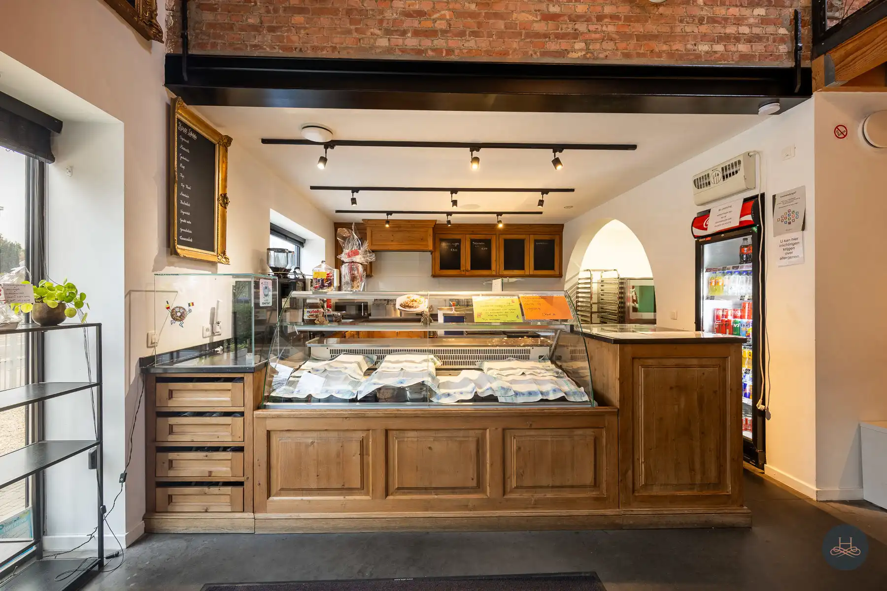 Broodjeszaak op strategisch zeer aantrekkelijke locatie foto 9