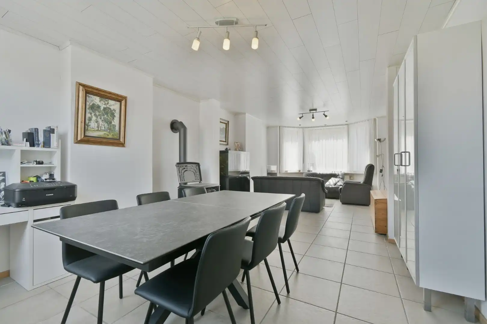 Gezellige stadswoning met 2 slaapkamers en 2 badkamers en tuin foto 4