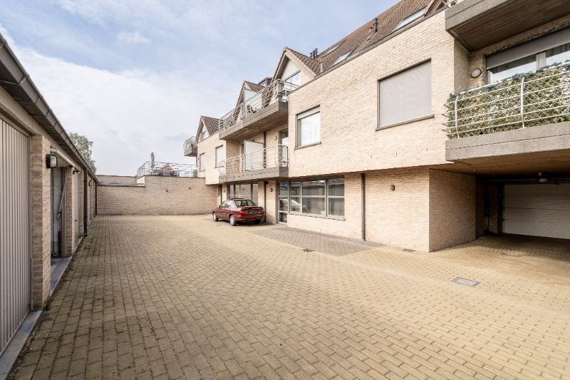 Ruim kantoor met parkeerplaats in Ingelmunster foto 15