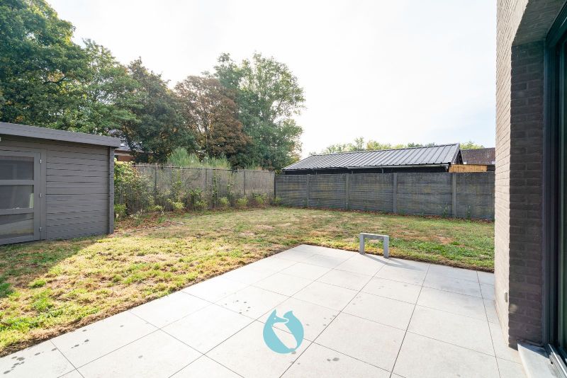 Deze woning is rustig gelegen in woonerf Brielken te Evergem foto 14
