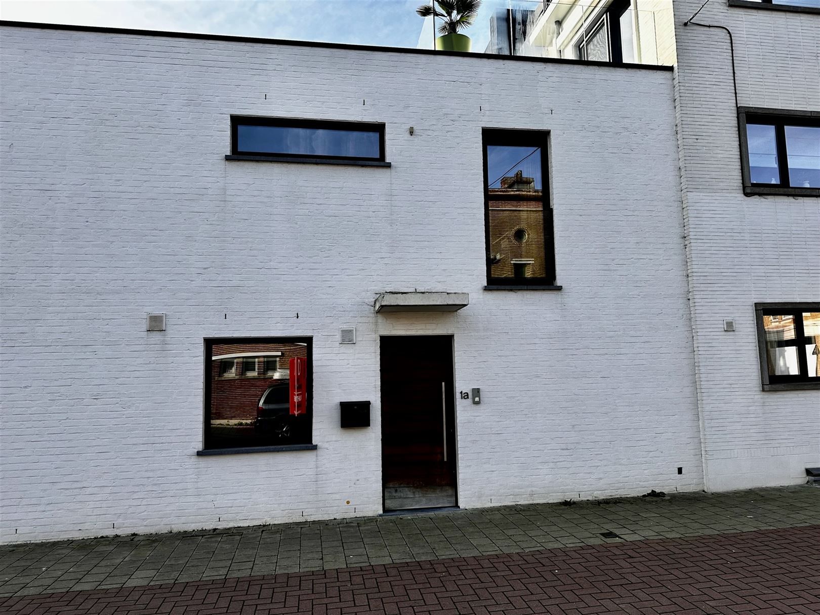 Stijlvol nieuwbouwappartement te huur foto {{pictureIndex}}