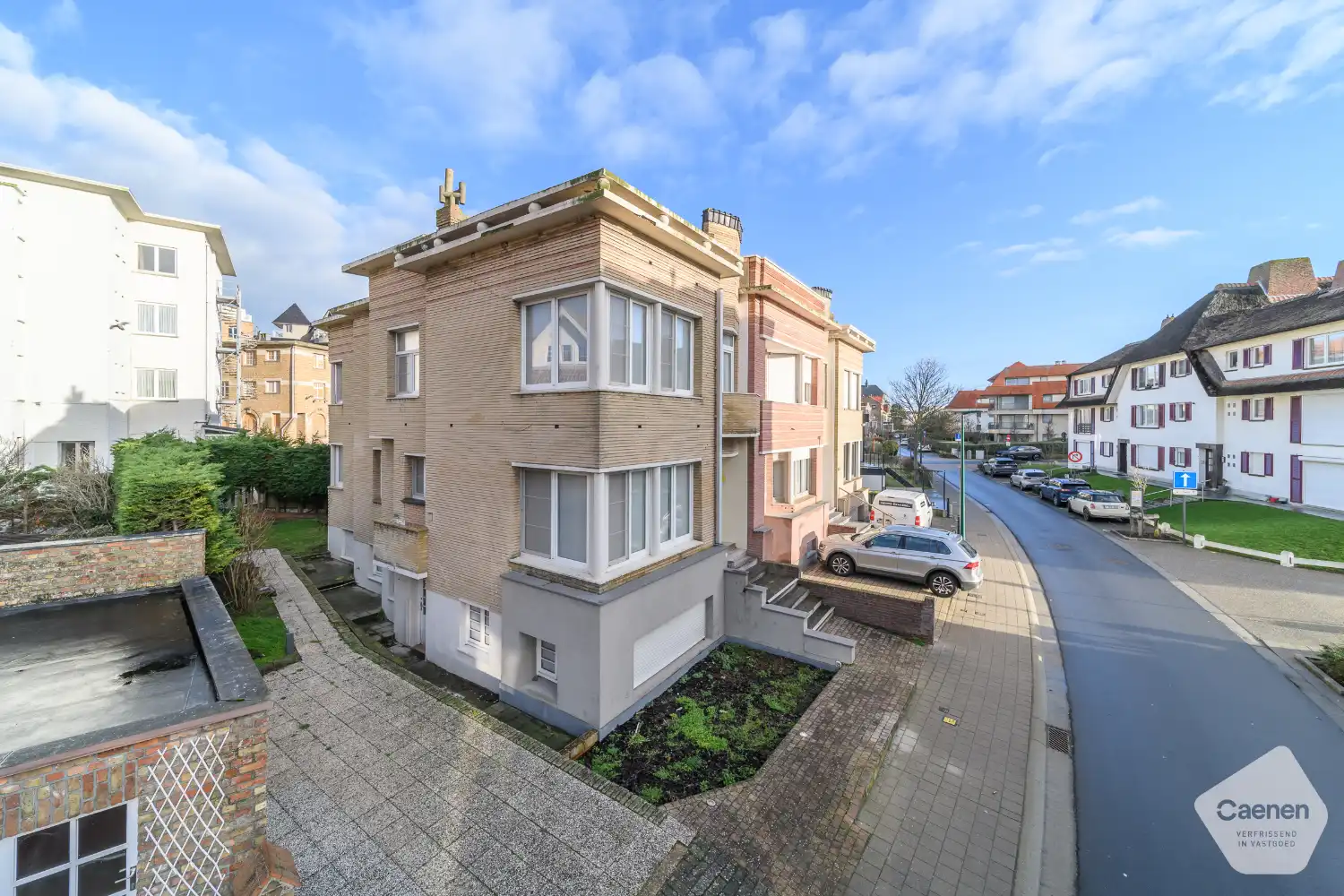 Multifunctionele halfopen woning met uitzonderlijk potentieel op topligging nabij zee en centrum foto 6