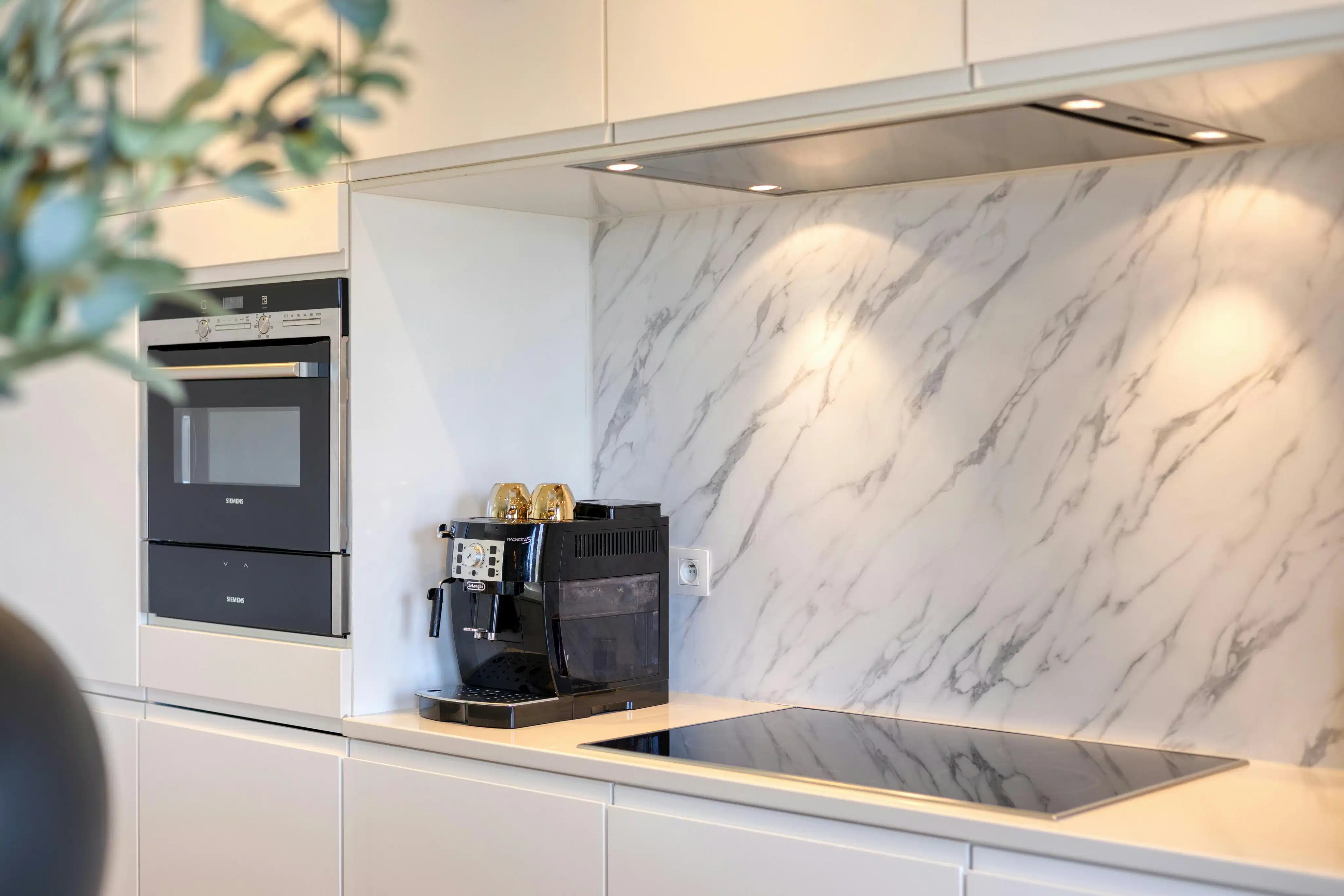 Prachtig appartement met garage te koop in Maaseik foto 11