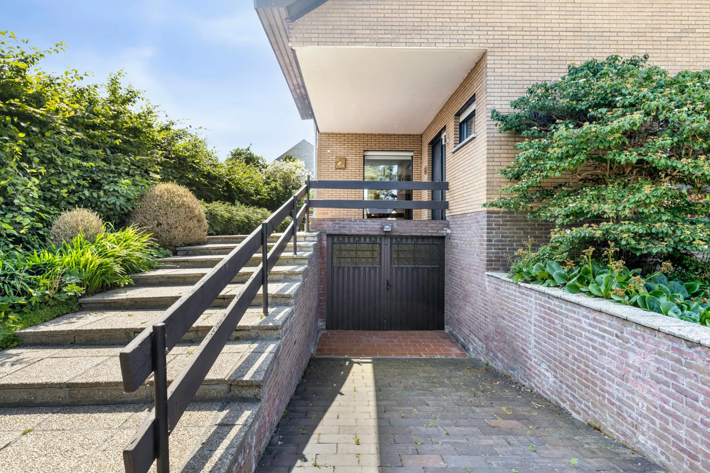 Karaktervolle woning in centrum Aalter met veel potetieel foto 21