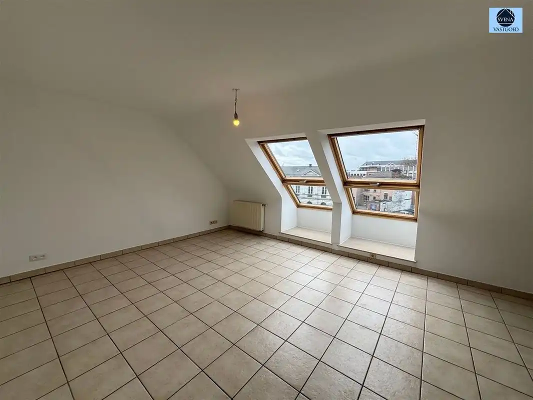 LICHTRIJK APPARTEMENT MET 2 SLAAPKAMERS IN CENTRUM GERAARDSBERGEN foto 3