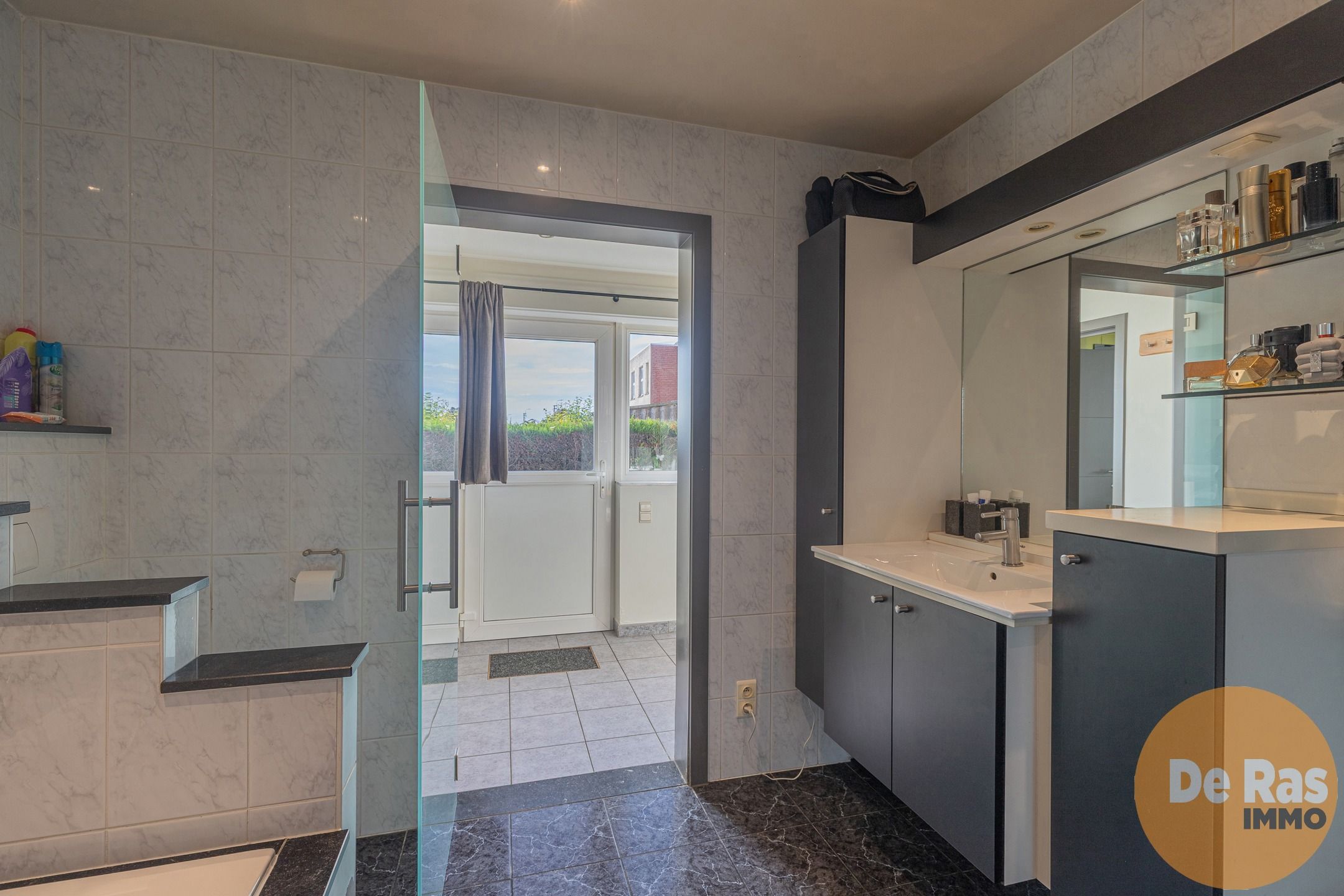 WICHELEN - Instapklare woning met prachtig verzicht foto 13