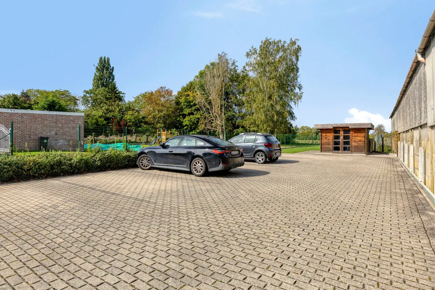 Instapklaar appartement met terras, 2 slpks en staanplaats  foto 17