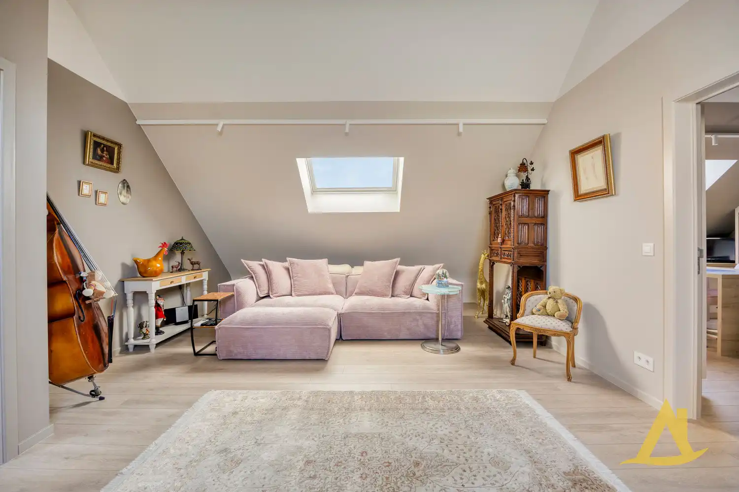 EXCLUSIEVE VILLA MET PARKTUIN EN ZWEMVIJVER OP EEN PERCEEL VAN 1HA 5A 16CA! foto 41