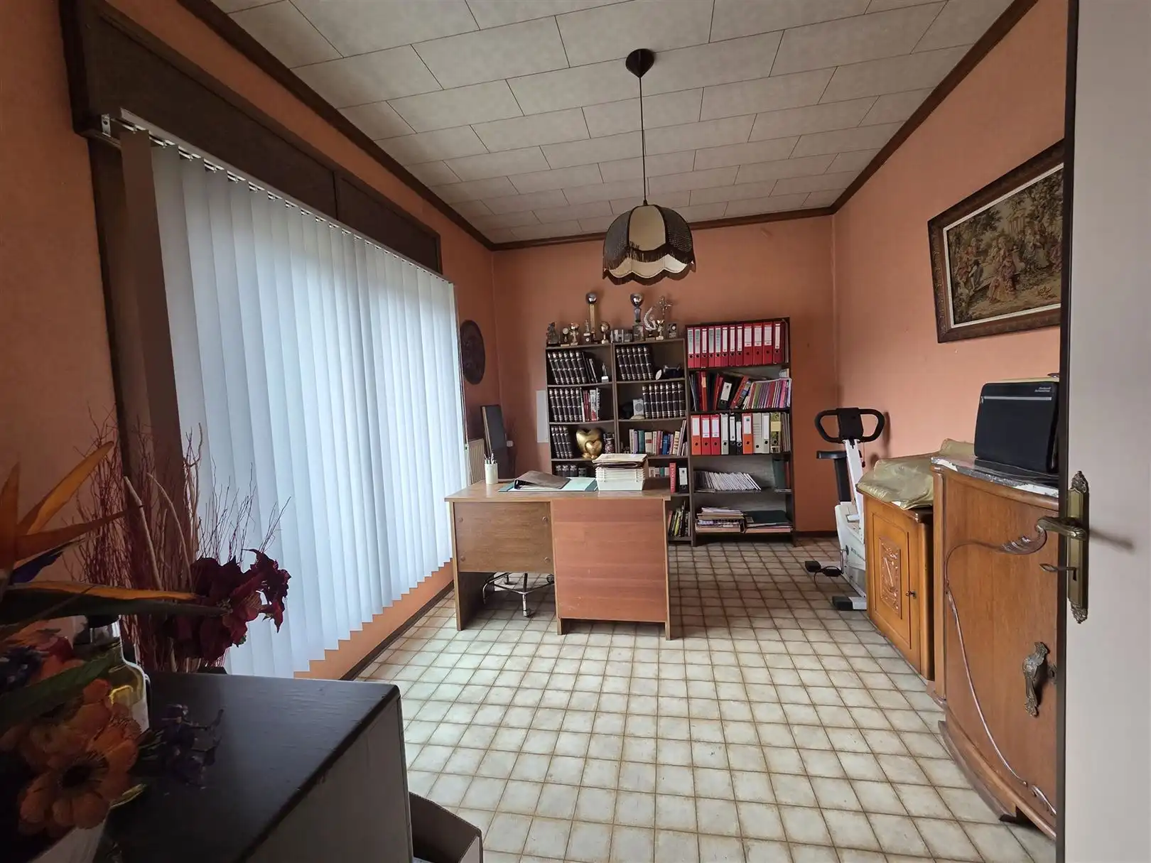 Vrijstaande woning met 3 slpks, tuin en garage. foto 12