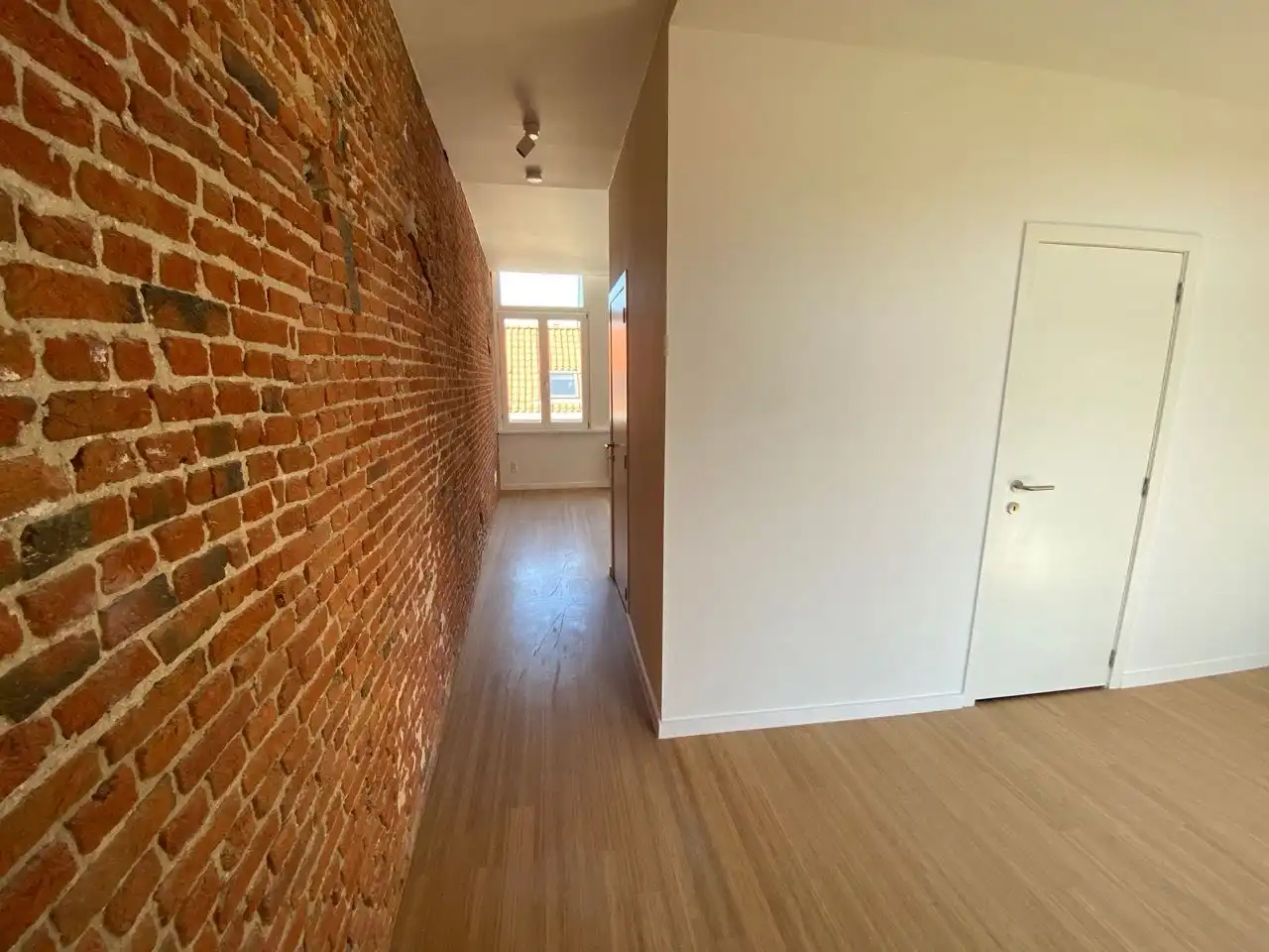 Recent gerenoveerd 1 slk appartement foto 6