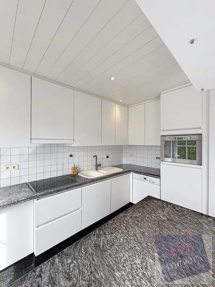 Vrijstaande gelijkvloerse woning met tuin in Hasselt foto 8