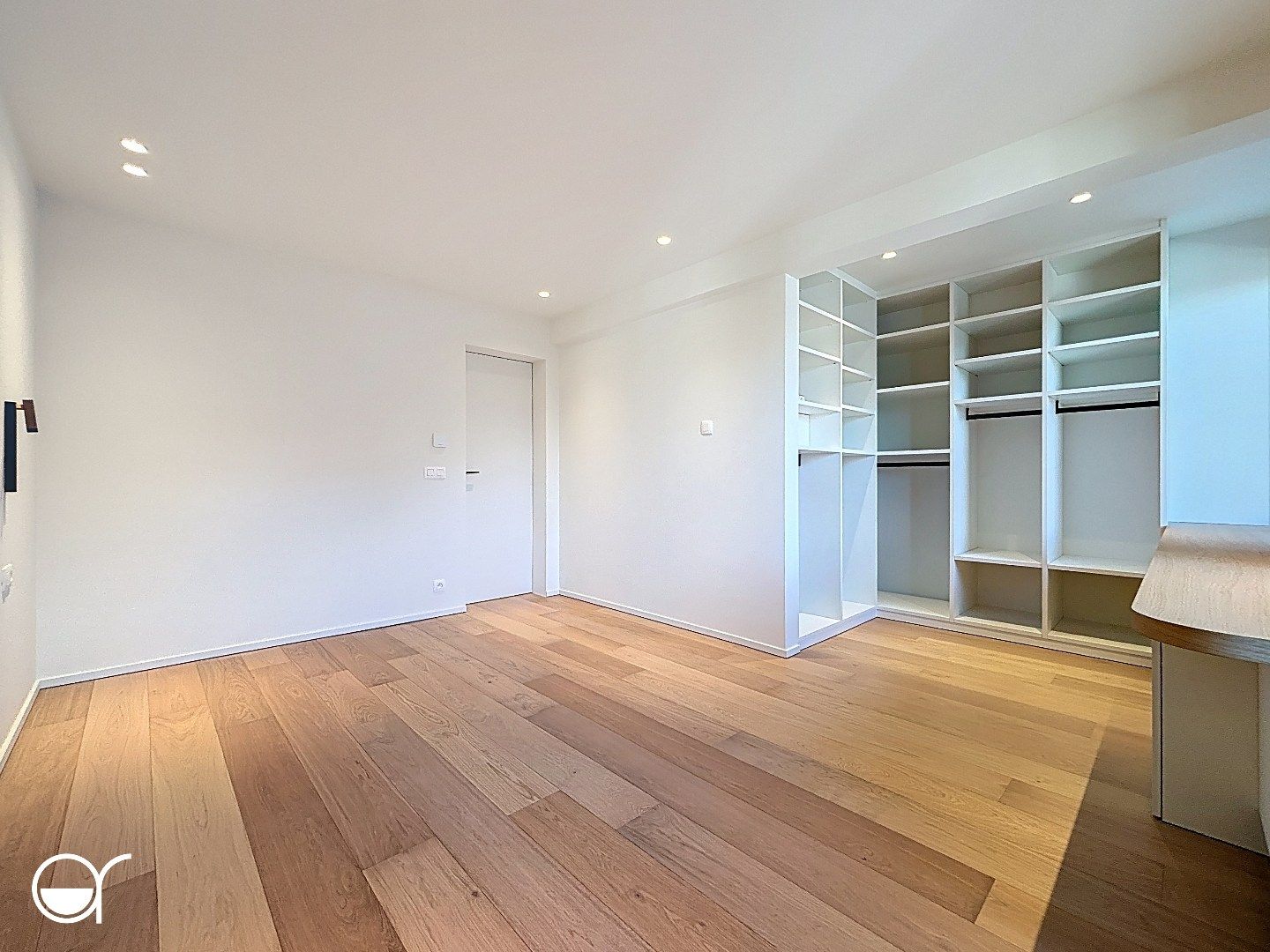 Modern en instapklaar appartement met terras op wandelafstand van het centrum van Gent. foto 14
