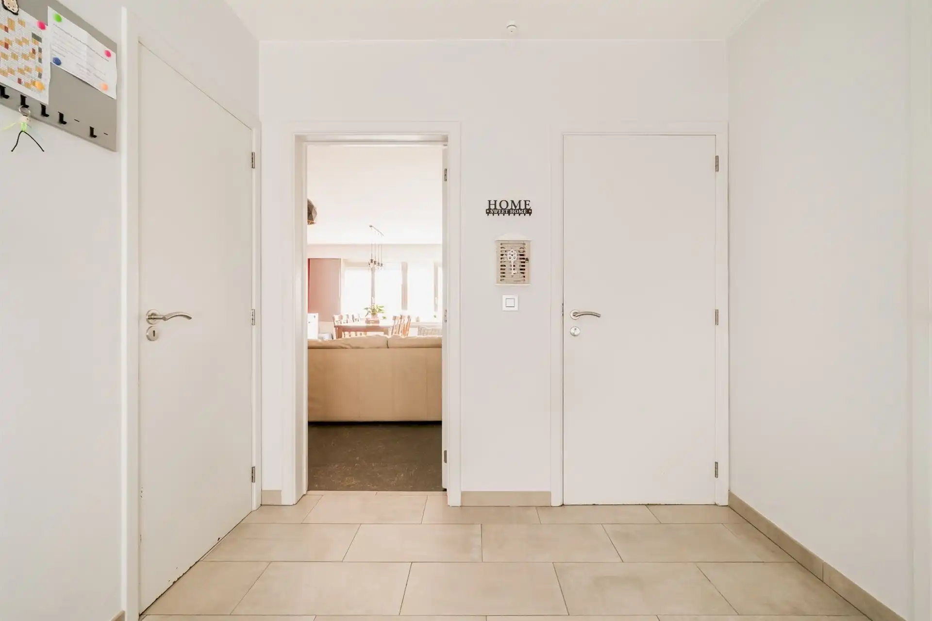 Instapklaar 2-slpk app met terras en garage (+€ 25.000) foto 5