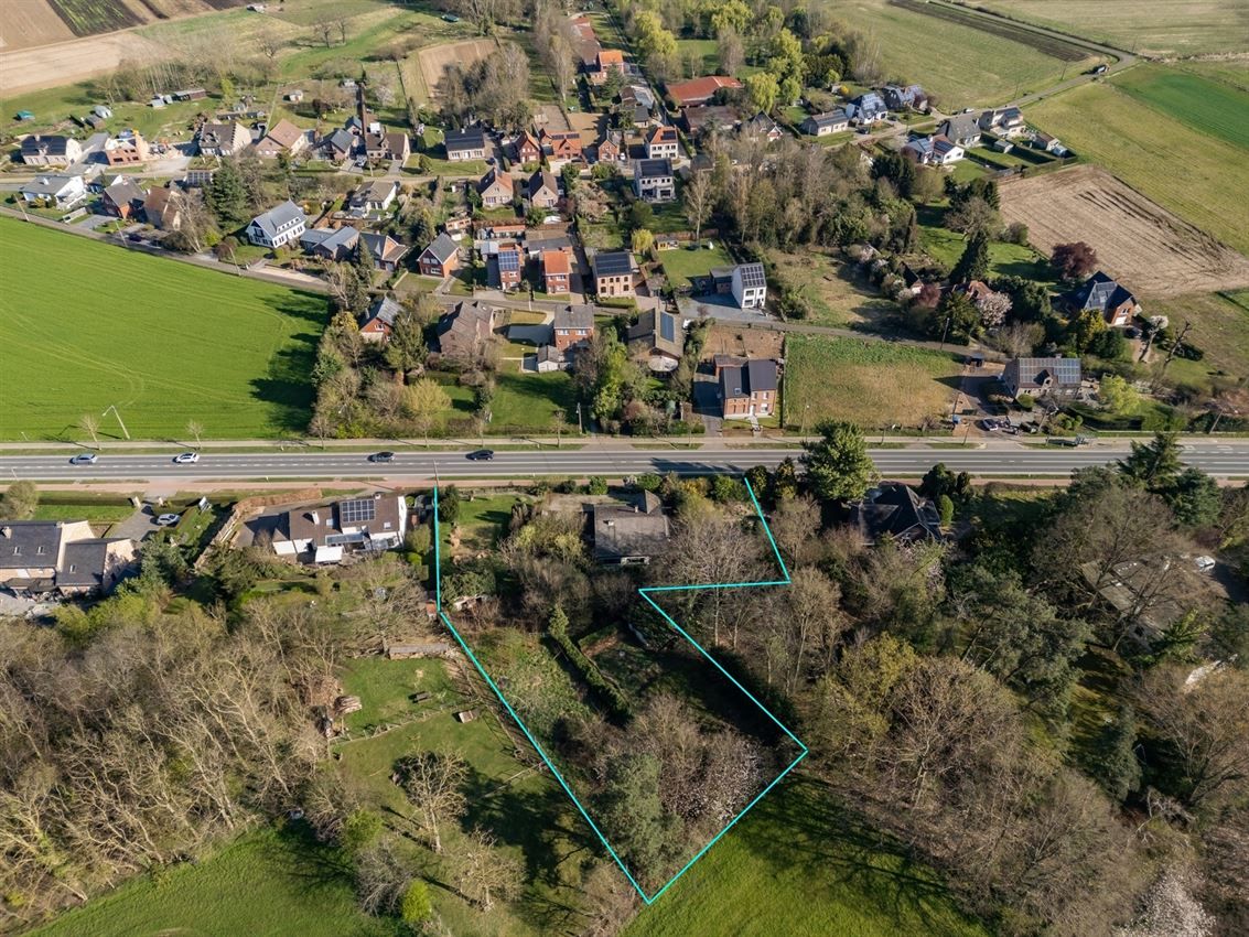 Uniek perceel, groot tuindeel zuidwest, klein weiland op top heuvel foto 4