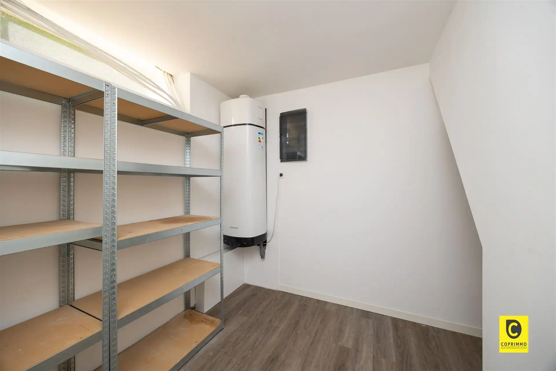 Ruim 3 slaapkamer appartement! foto 11
