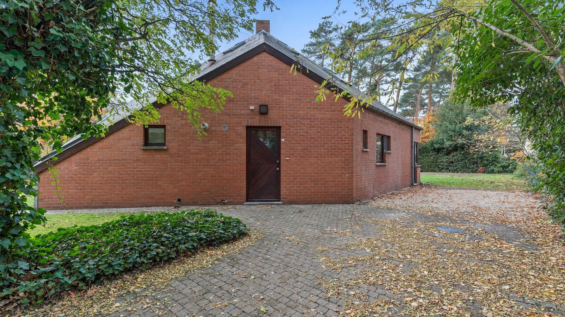 Vrijstaande woning te Molenblook (Genk) op een perceel van 9a33ca! foto 2