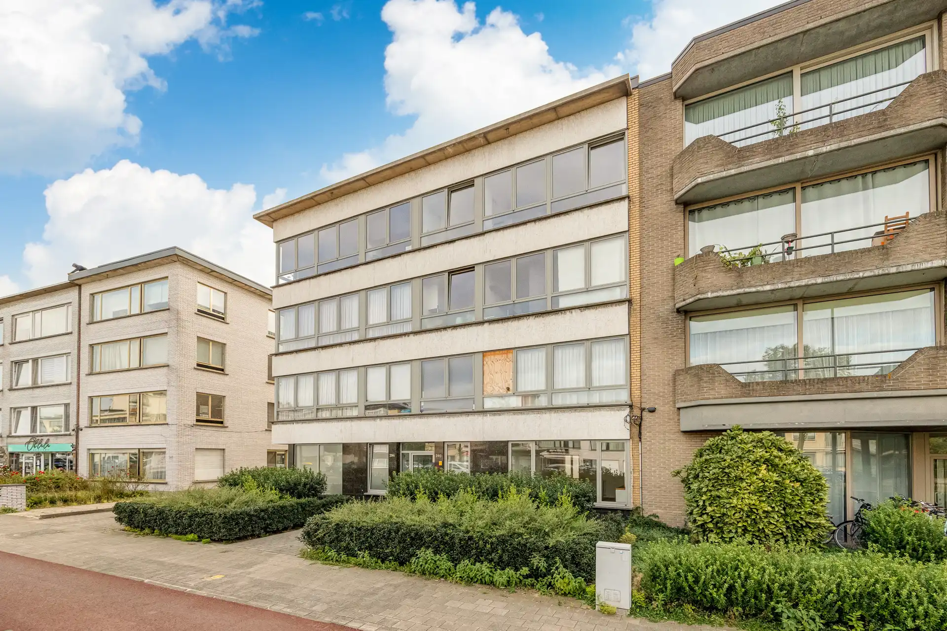 Instapklaars gelijkvloersappartement met 2 slaapkamers foto 15