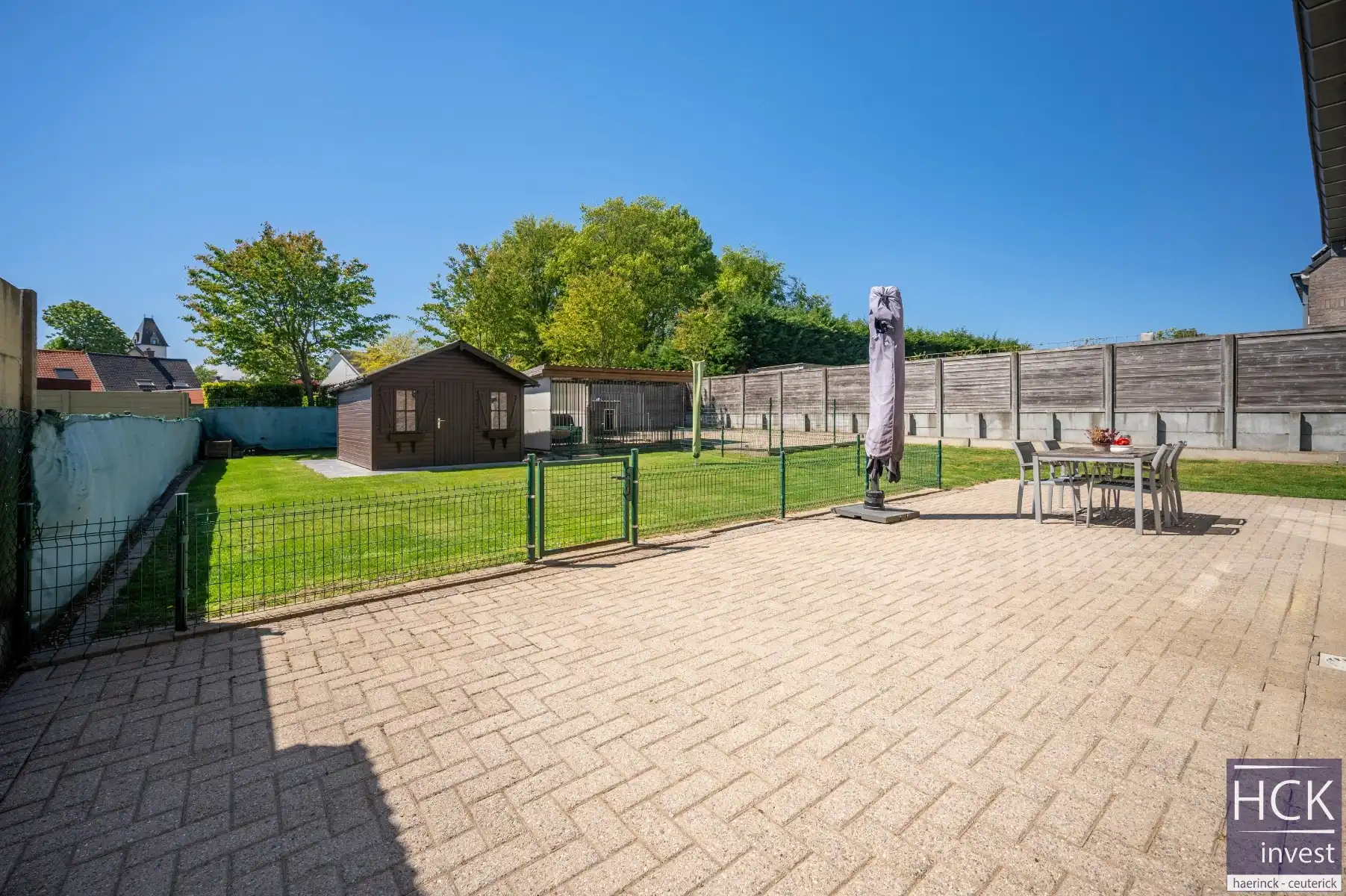 KRUISHOUTEM - Uitermate goed onderhouden woning met 3 SLPK. op toplocatie! foto 13
