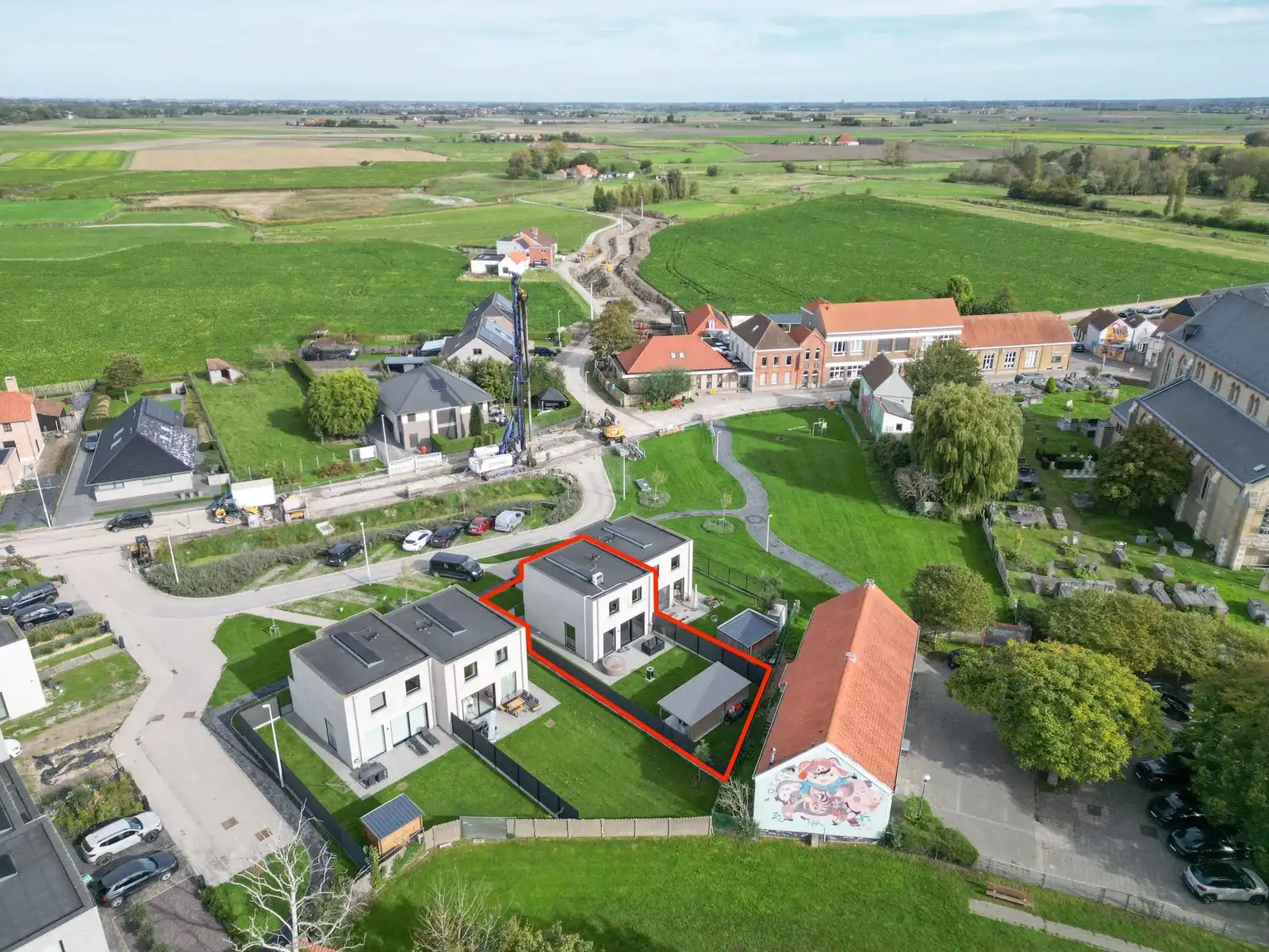 Jonge halfopen woning met 3 slpk, gezellige tuin én kwalitatieve afwerking foto 2