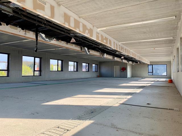 Kantoor met unieke ligging in Genk centrum! foto 13