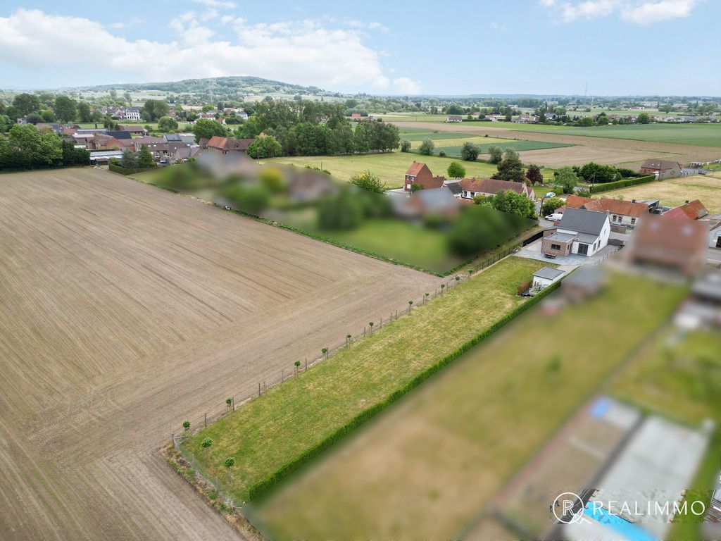 Volledig gerenoveerde woning op ruim perceel! foto 16