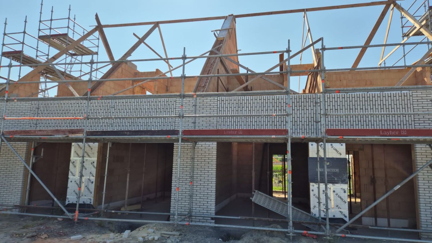 Energie-Efficiënte gezinswoningen in een groene omgeving met 4 slaapkamers en garage foto 5