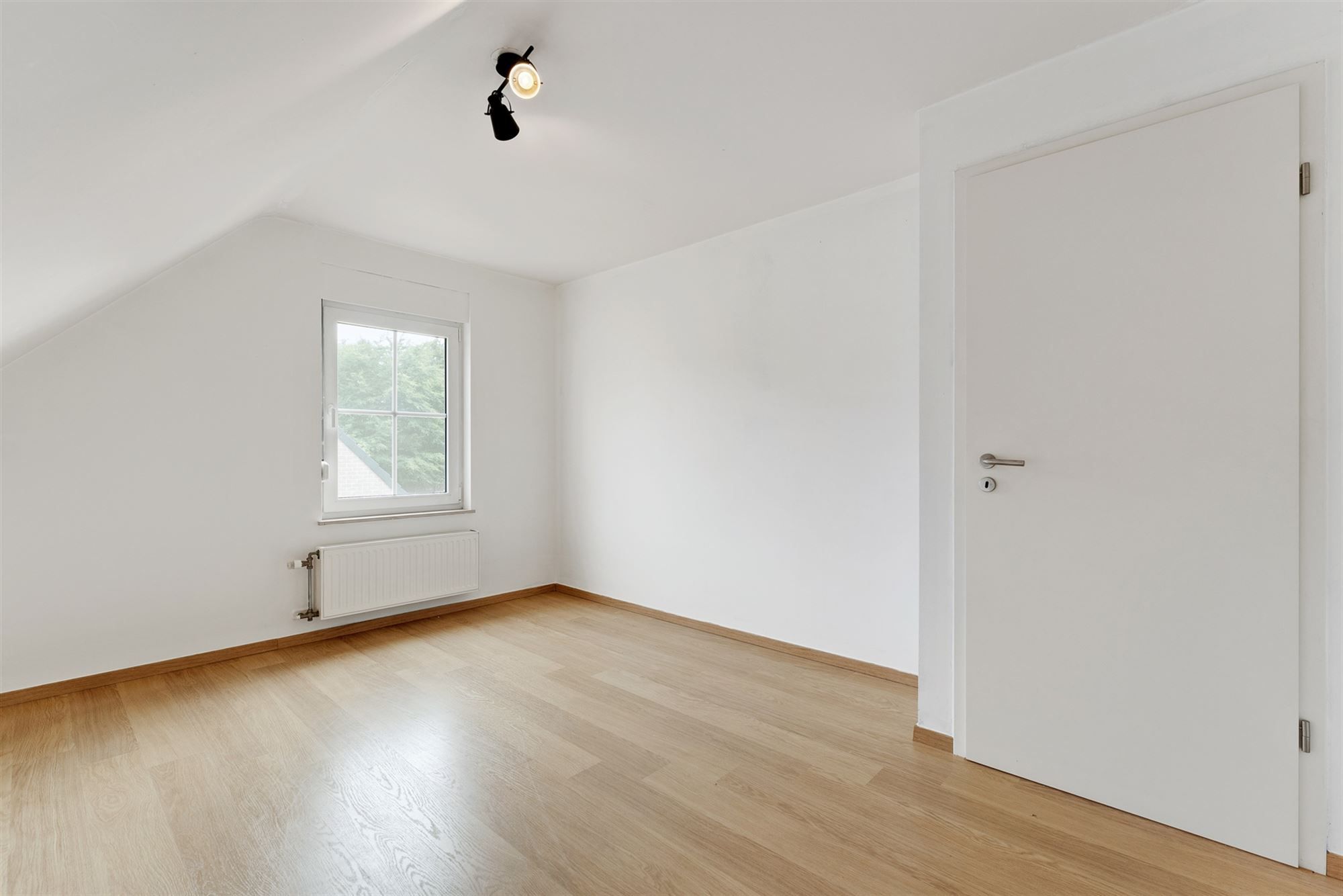 RUIME WONING OP RUSTIGE LIGGING IN KOERSEL CENTRUM foto 17