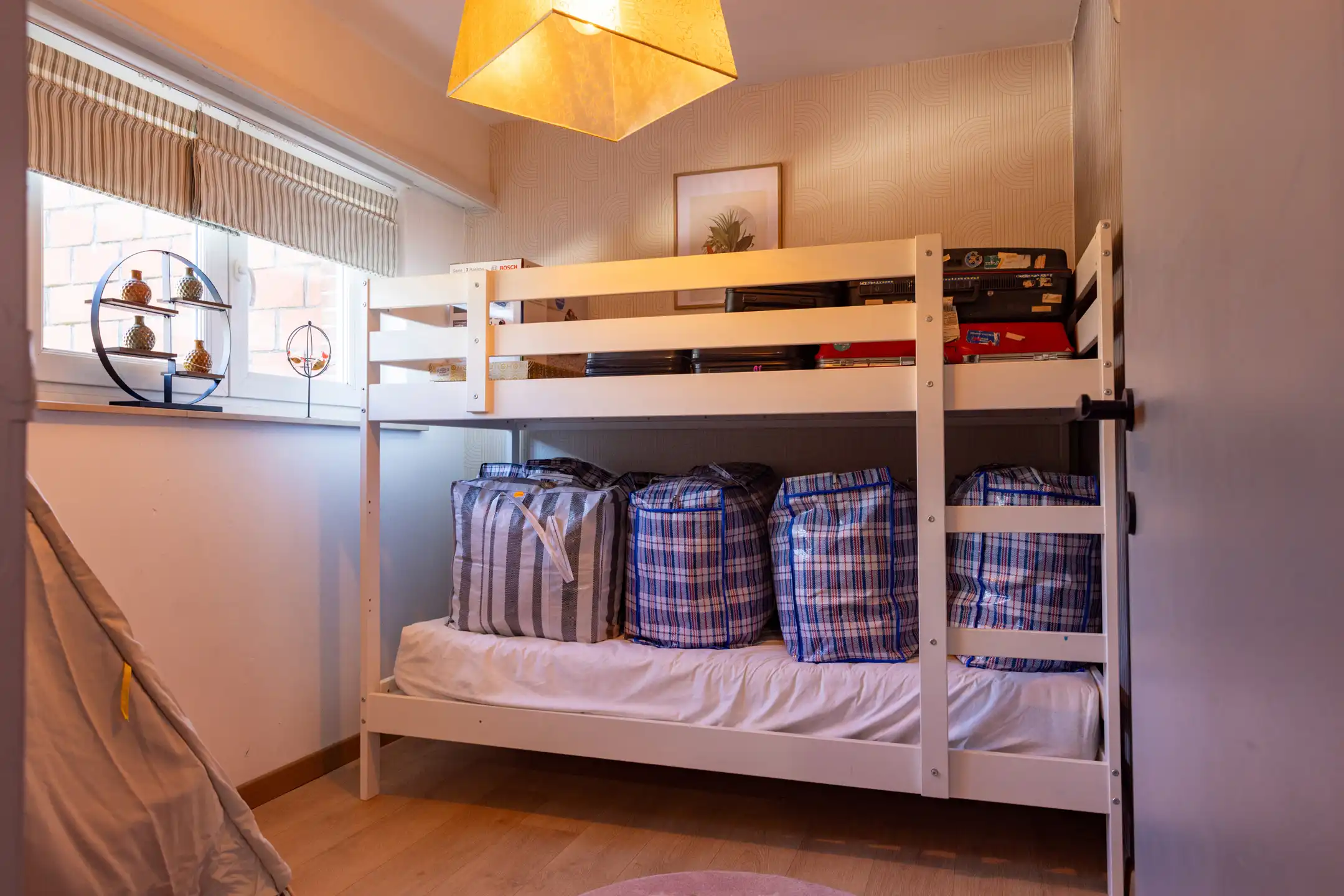 Half-open bebouwing met garage foto 13