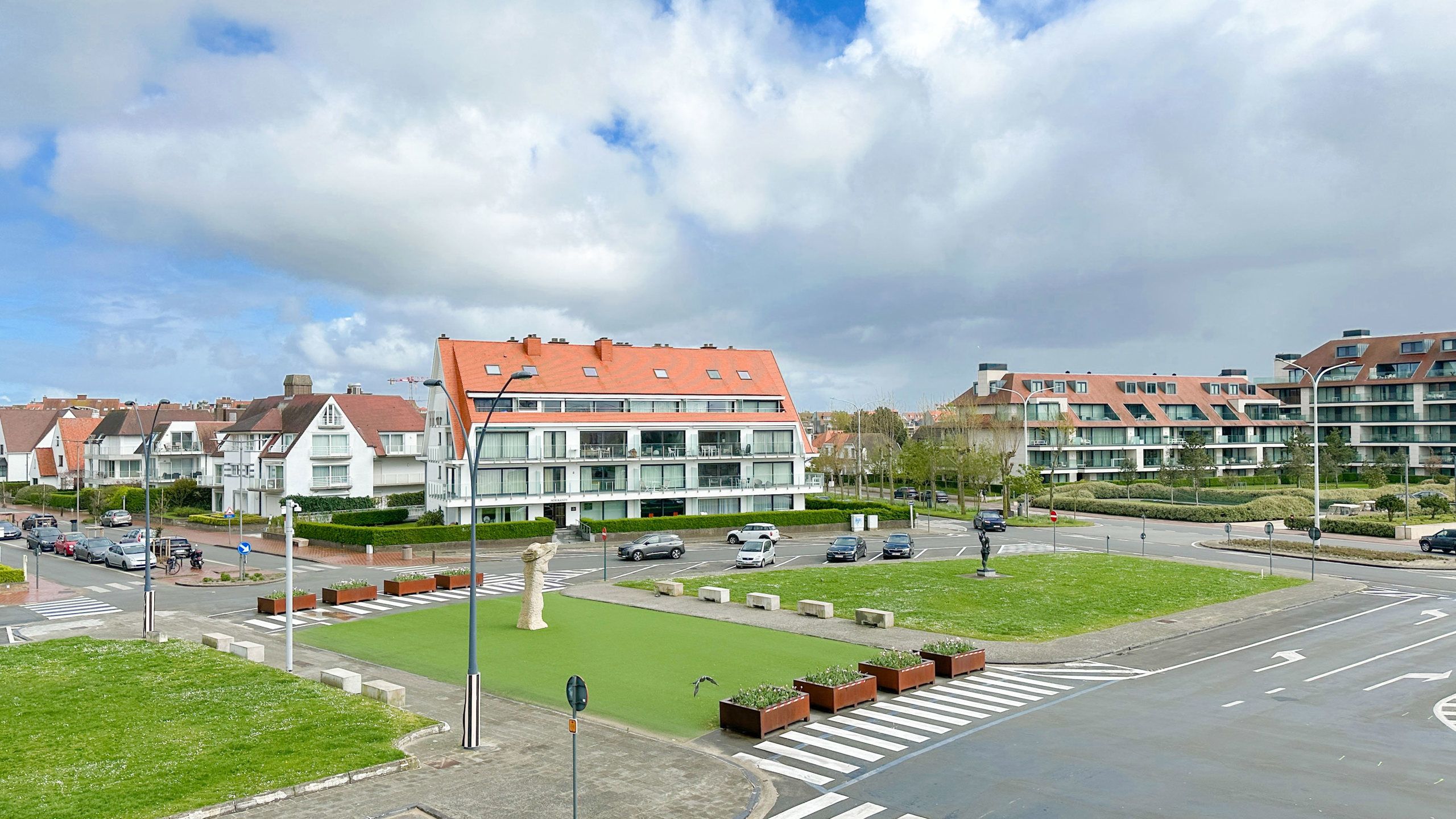 Hoekappartement met prachtig zicht op La Réserve & Casino.. foto 5