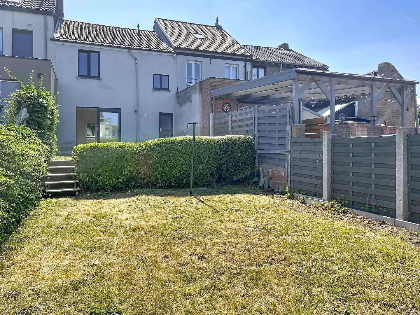 Instapklare woning met 3 slaapkamers, tuin en 2 privatieve parkeerplaatsen foto 21