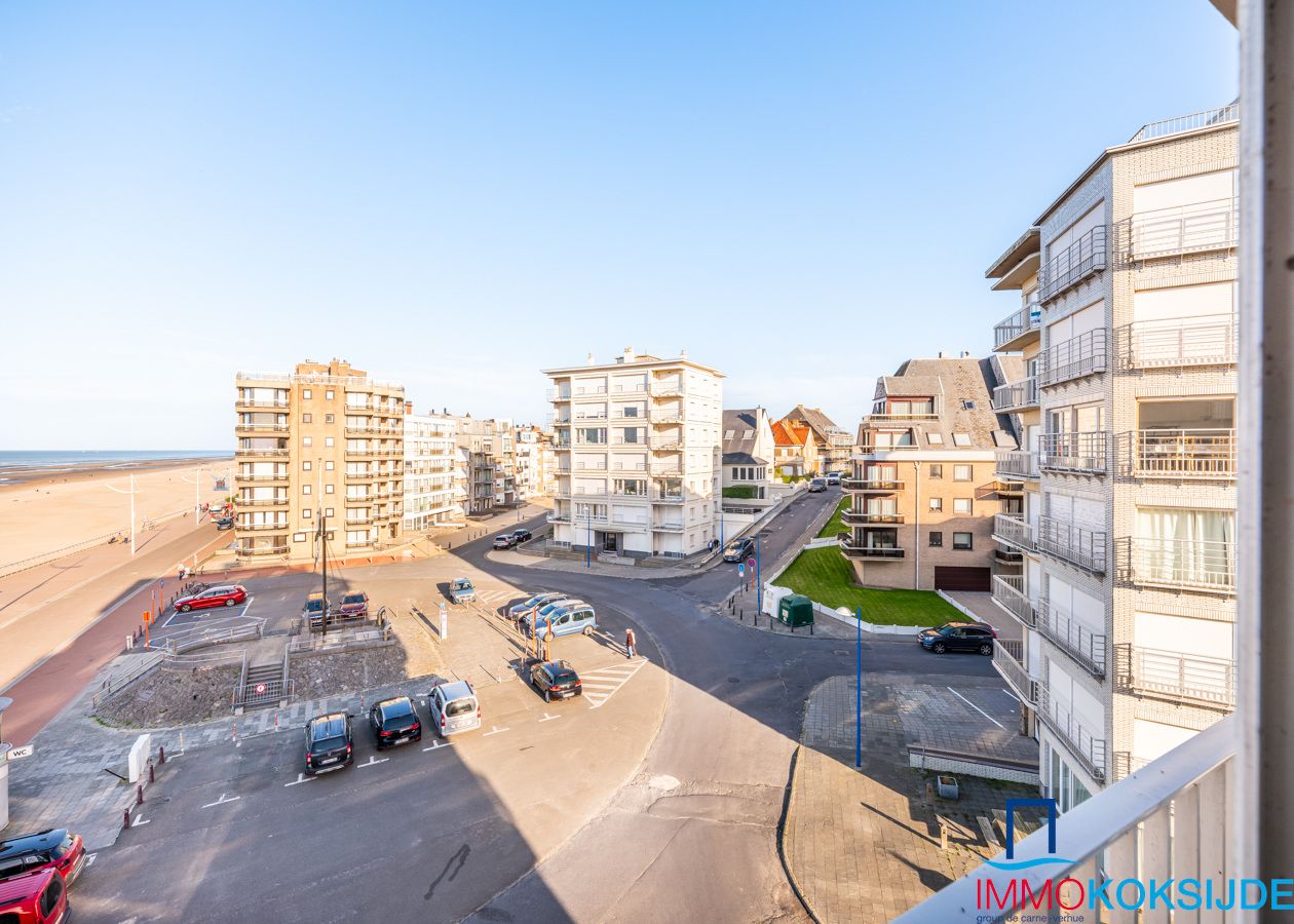 Lichtrijk hoekappartement met 1 slaapkamer en prachtig zeezicht foto 5