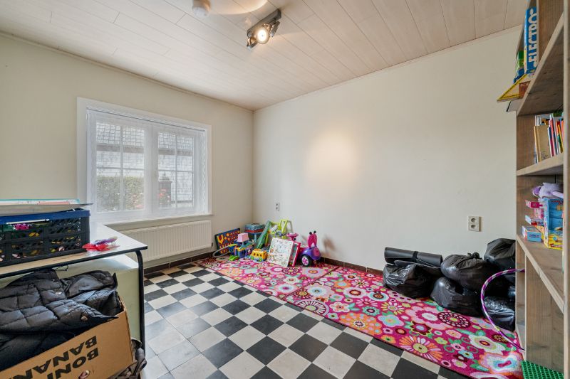 Landelijke woning met schuur op 816m² nabij Knesselare foto 8