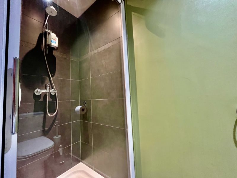 CHARMANTE HALFOPEN BEBOUWING MET DRIE SLAAPKAMERS TE HUUR foto 8