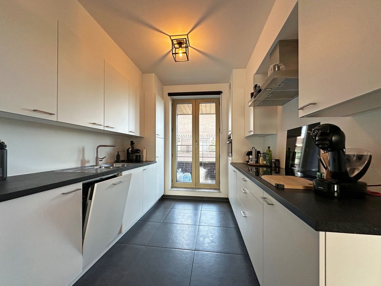 Recent, instapklaar appartement te huur in Wommelgem foto 9