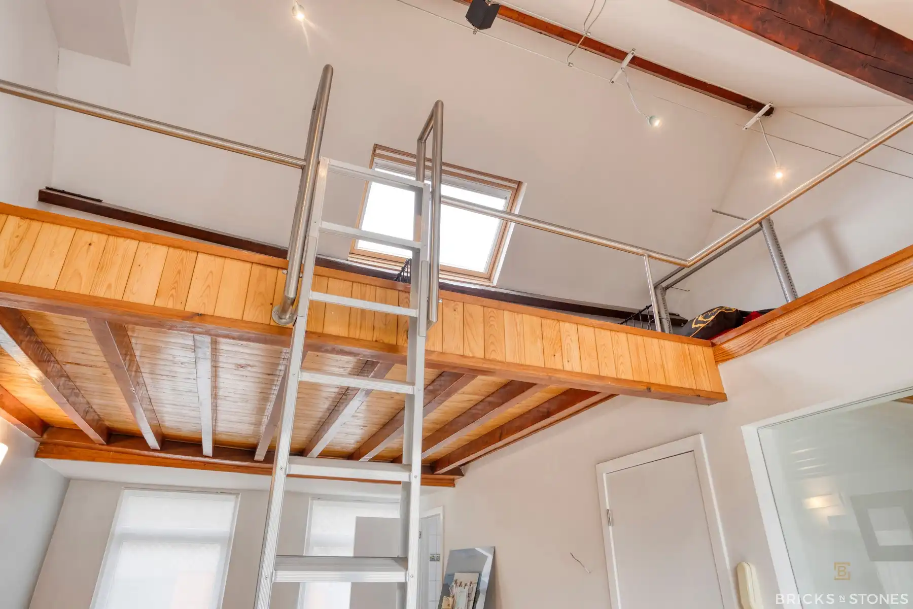 Unieke loft met terras in Antwerpen foto 17