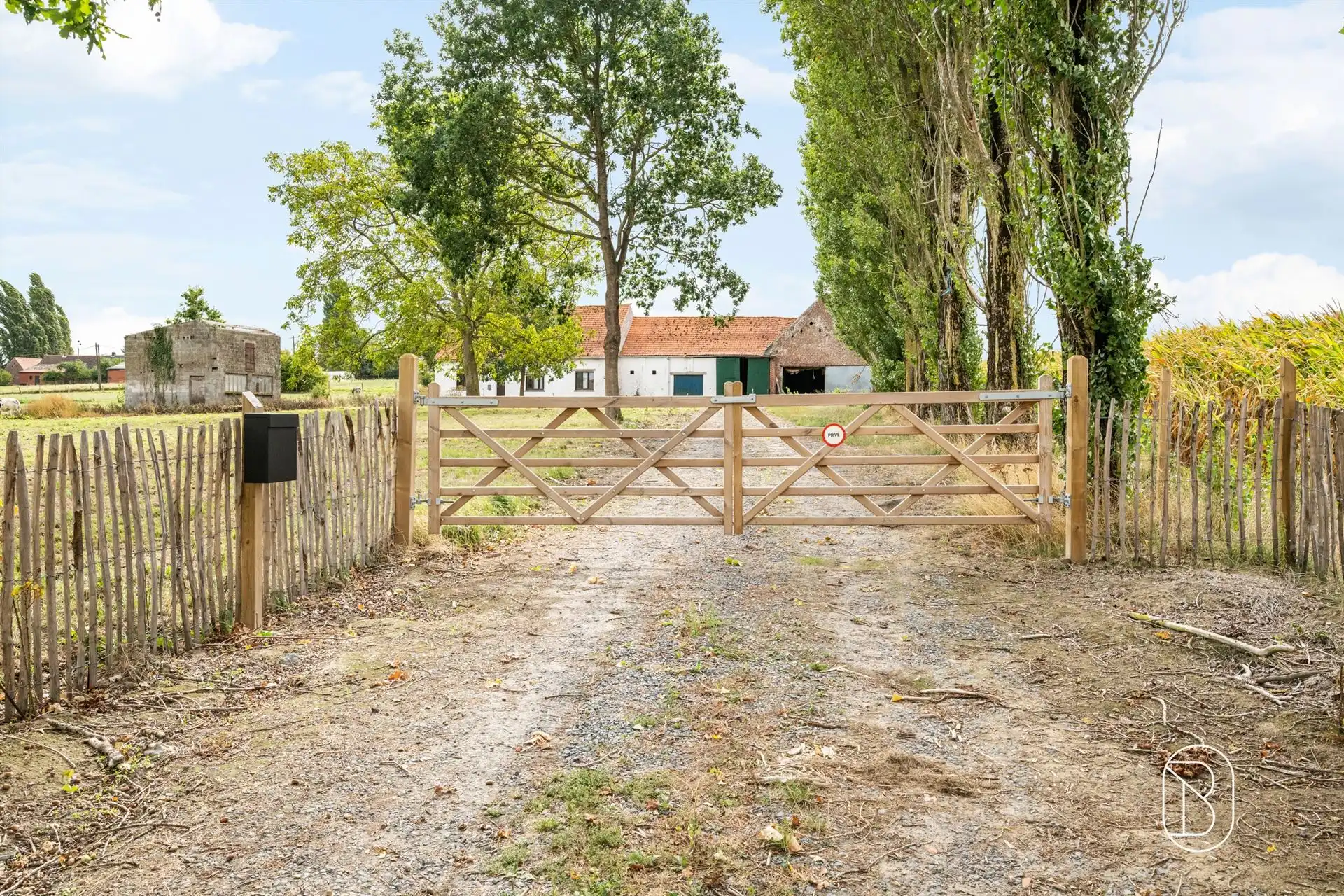 Uniek gelegen (af te breken) hoeve op maar liefst 8.282 m² foto 18
