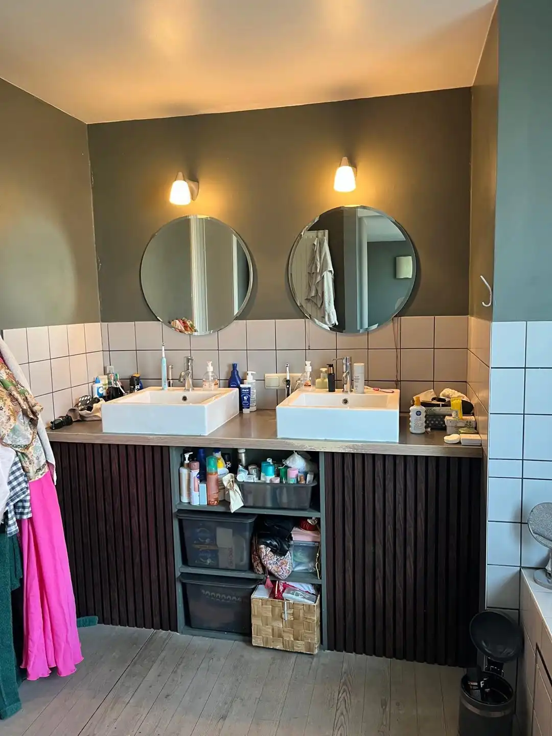 In het centrum gel. stadswoning met 5 slpk., terras, tuin en garage foto 20