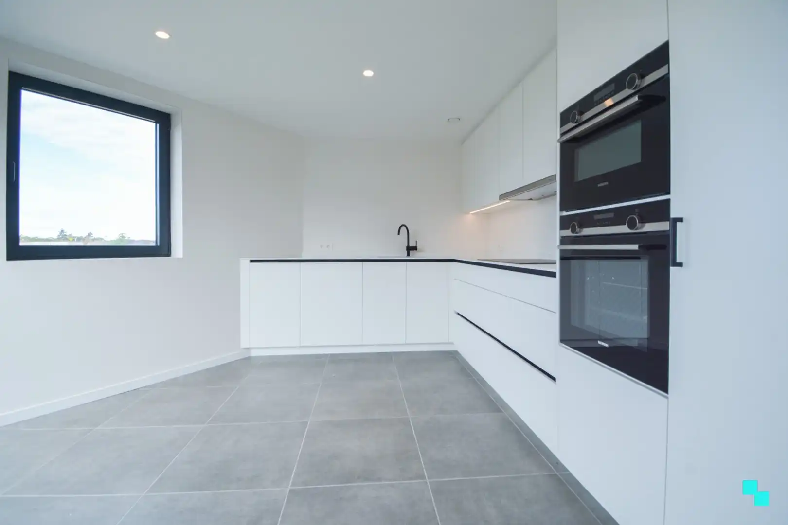 Nieuwbouw dakappartement te hartje Izegem foto 10