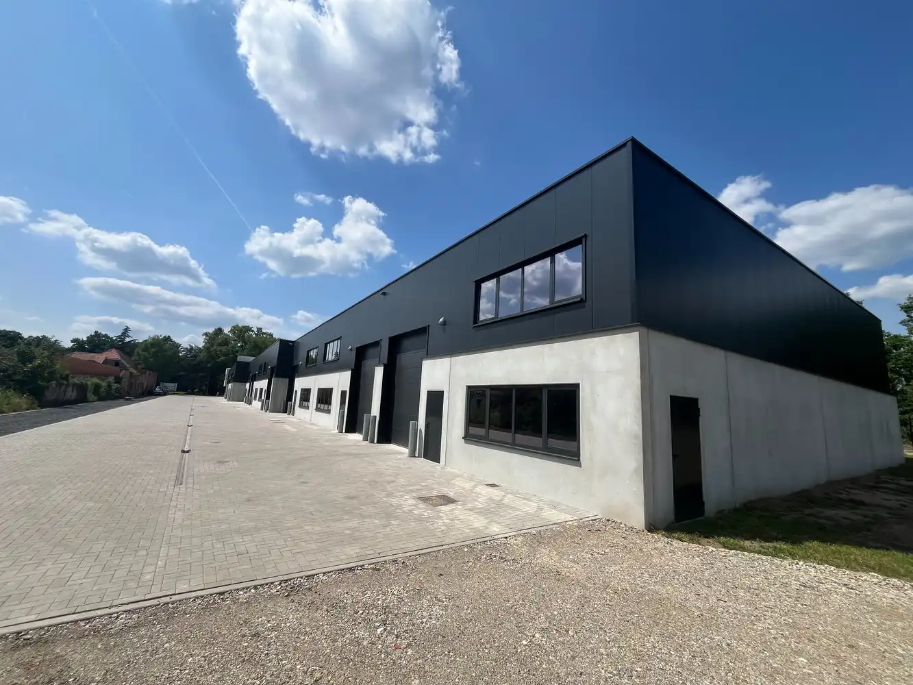 Showroom + kantoren foto 13