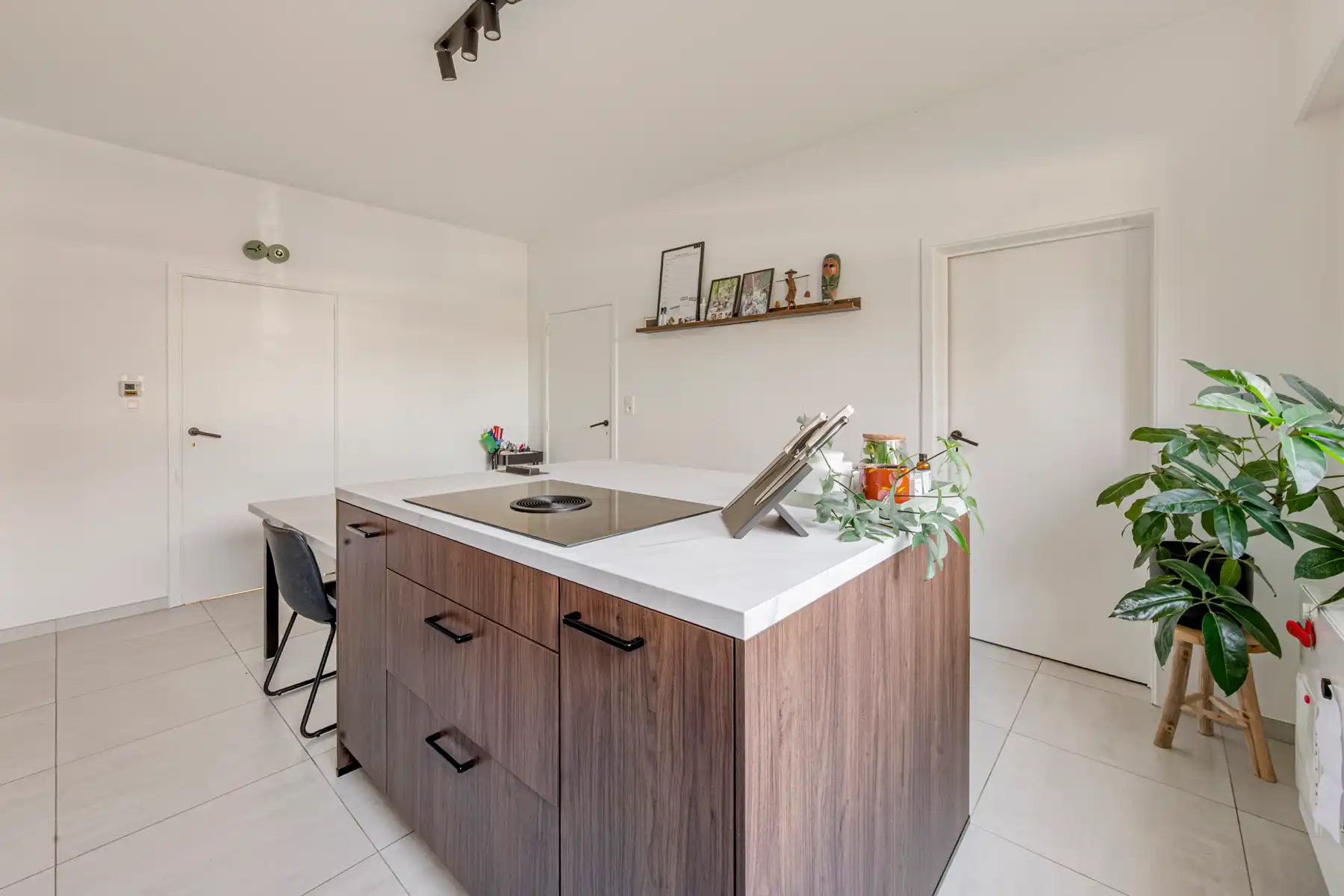Instapklare, gerenoveerde woning met authentieke charme! foto 5