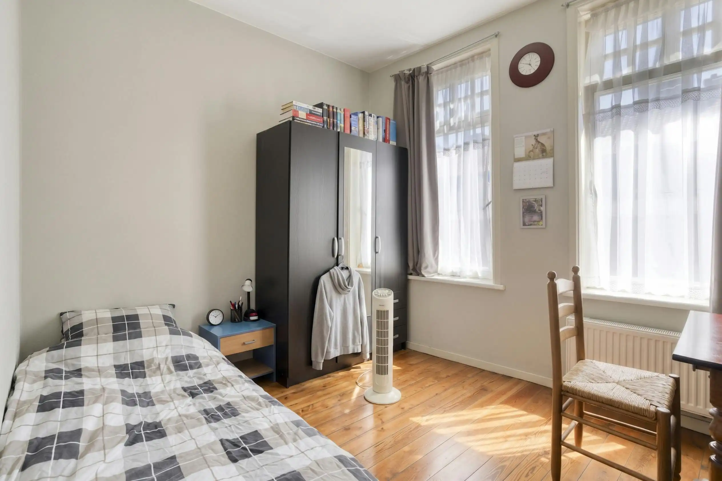 Gerenoveerde en verhuurde woning met 4 slaapkamers in hartje Ieper foto 14