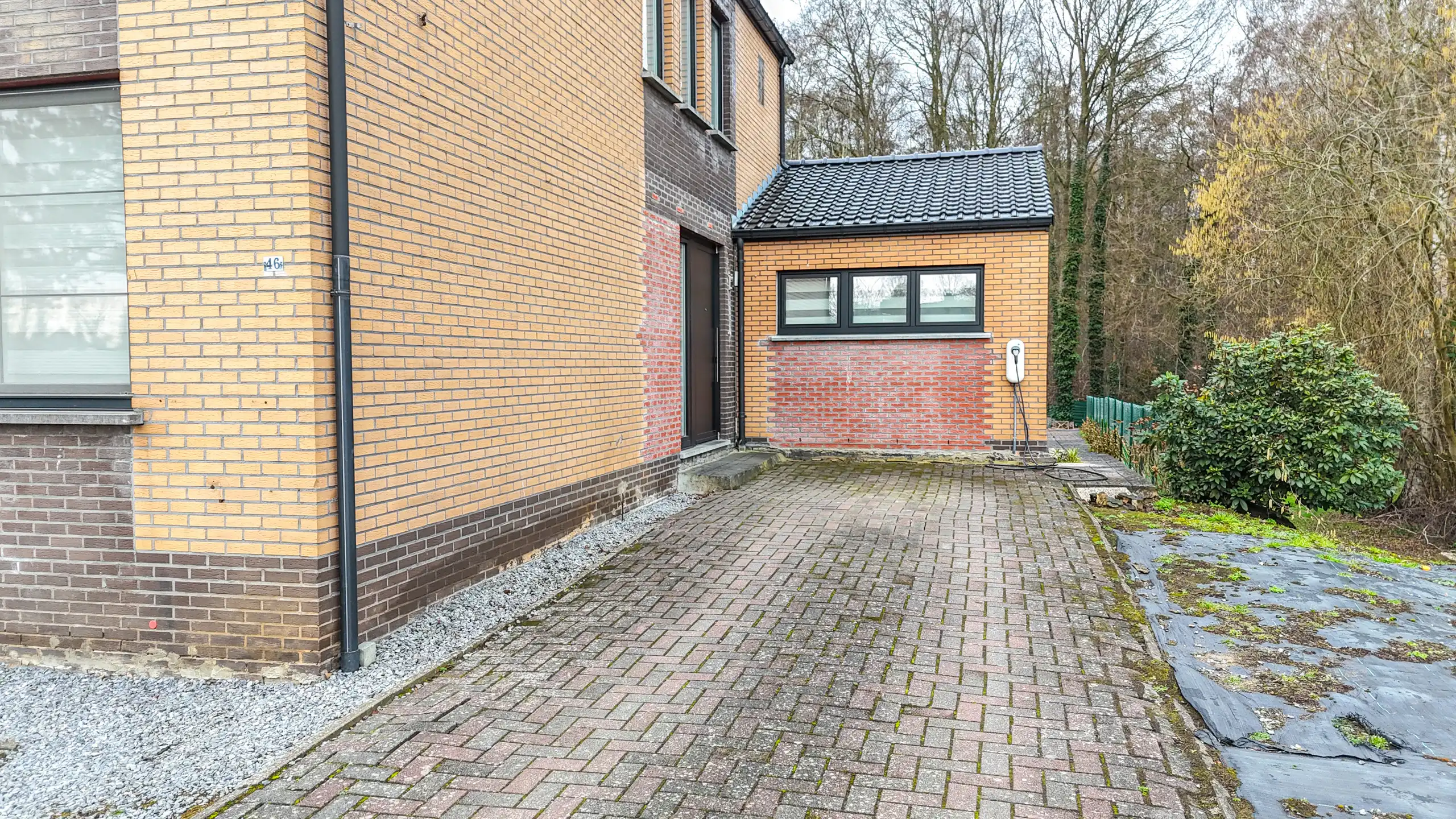 Instapklare halfopen bebouwing op topligging dicht aan natuurzone! foto 33