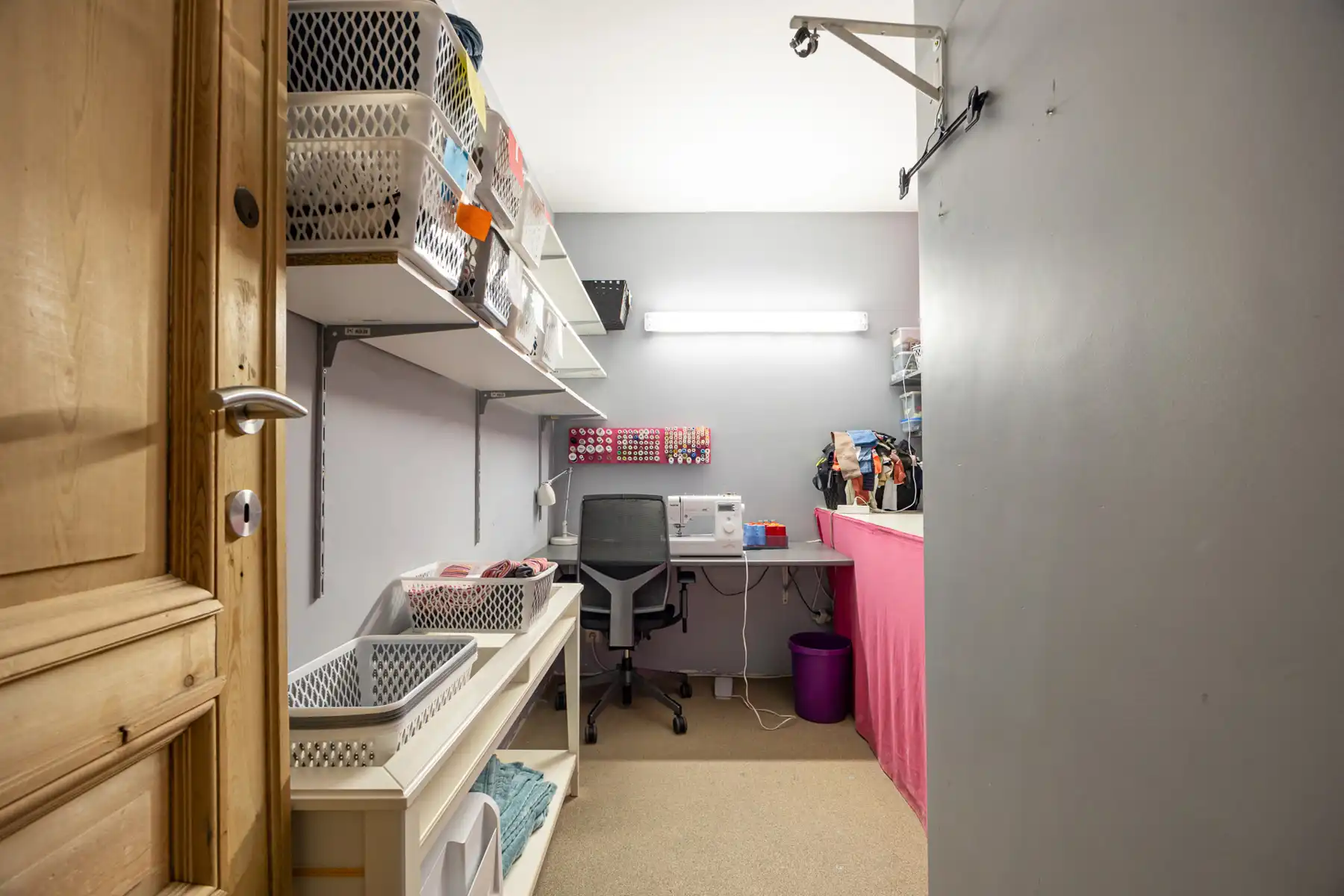 Handelsgelijkvloers  145 m² met tuin en parking foto 10