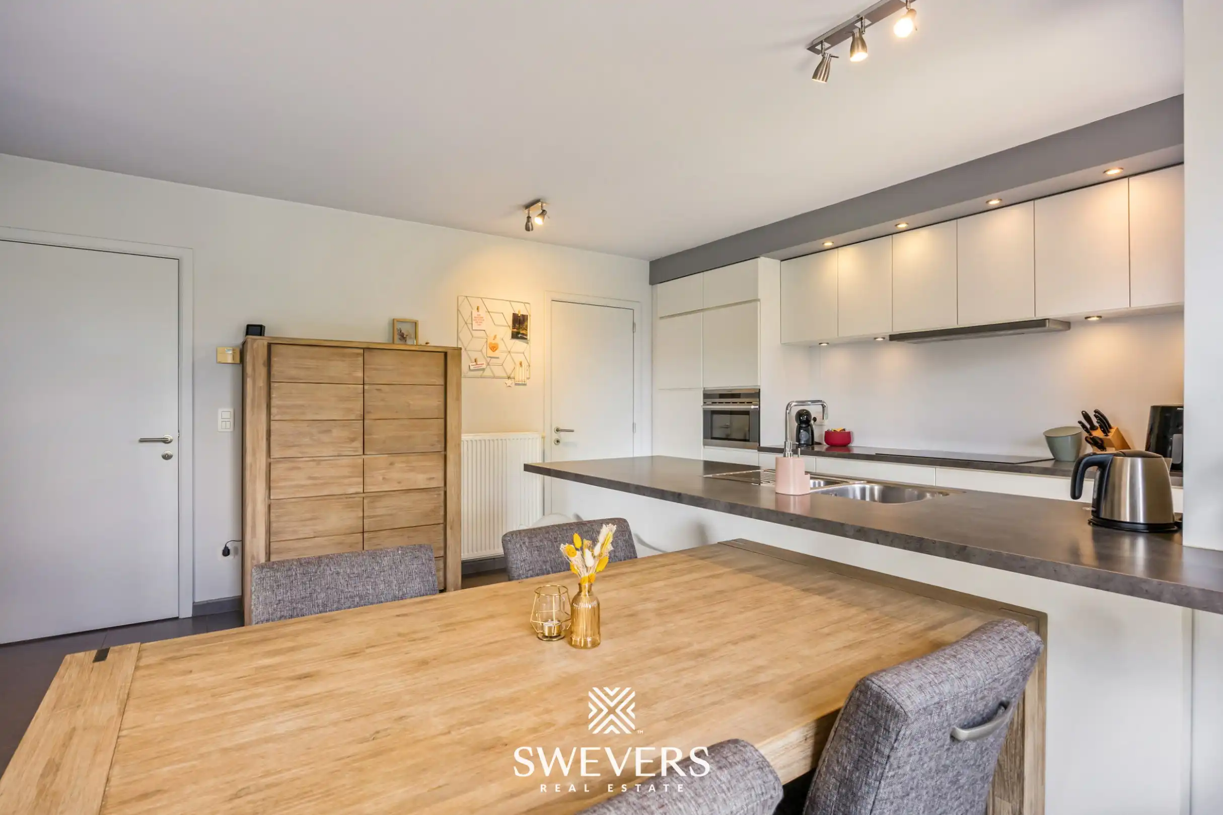 Instapklaar appartement met twee slaapkamers nabij het centrum van Hasselt foto 5