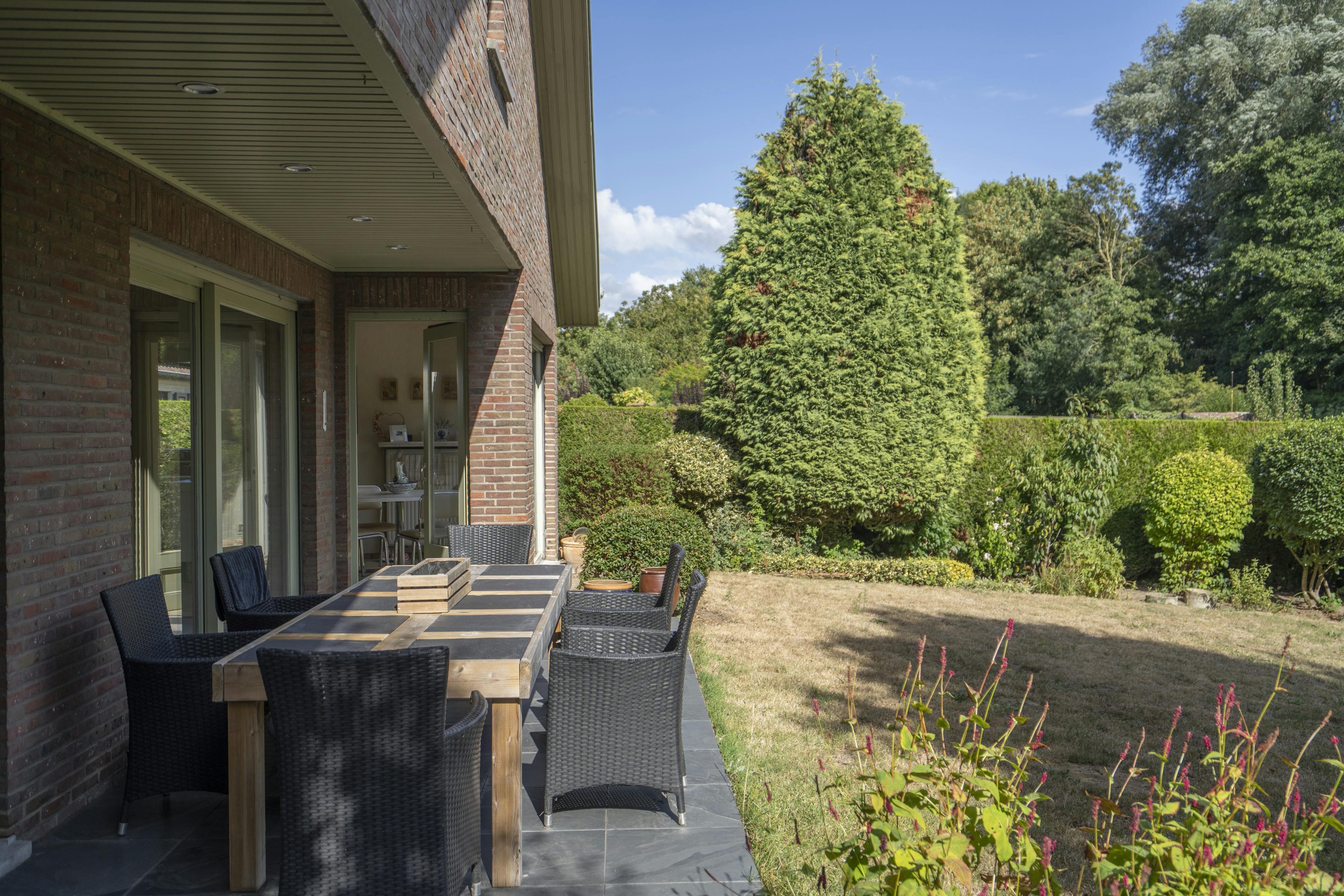 Statige villa met 4 slaapkamers te koop in Wevelgem foto 13
