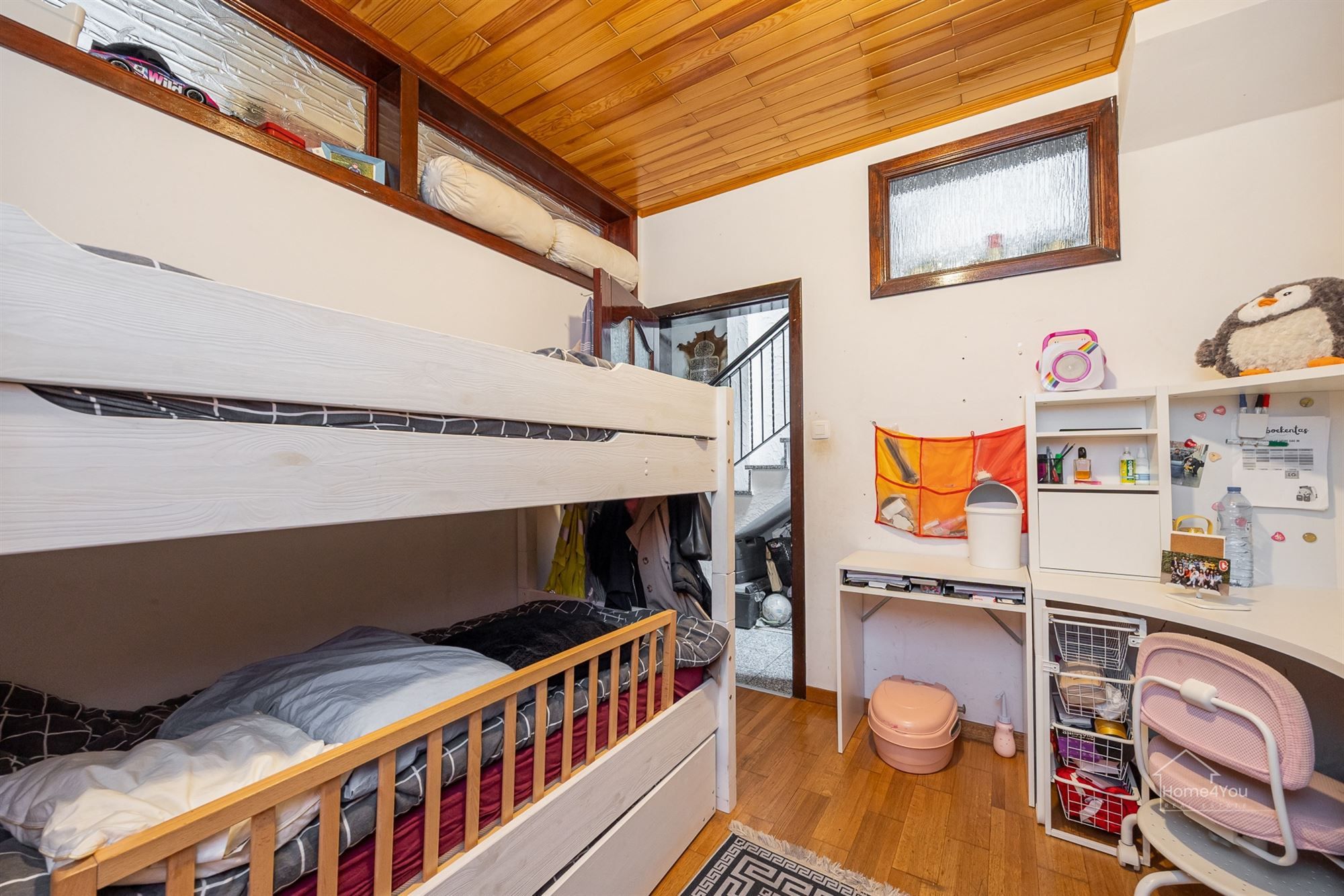 Ontdek deze charmante rijwoning in het hart van Merksem! foto 9
