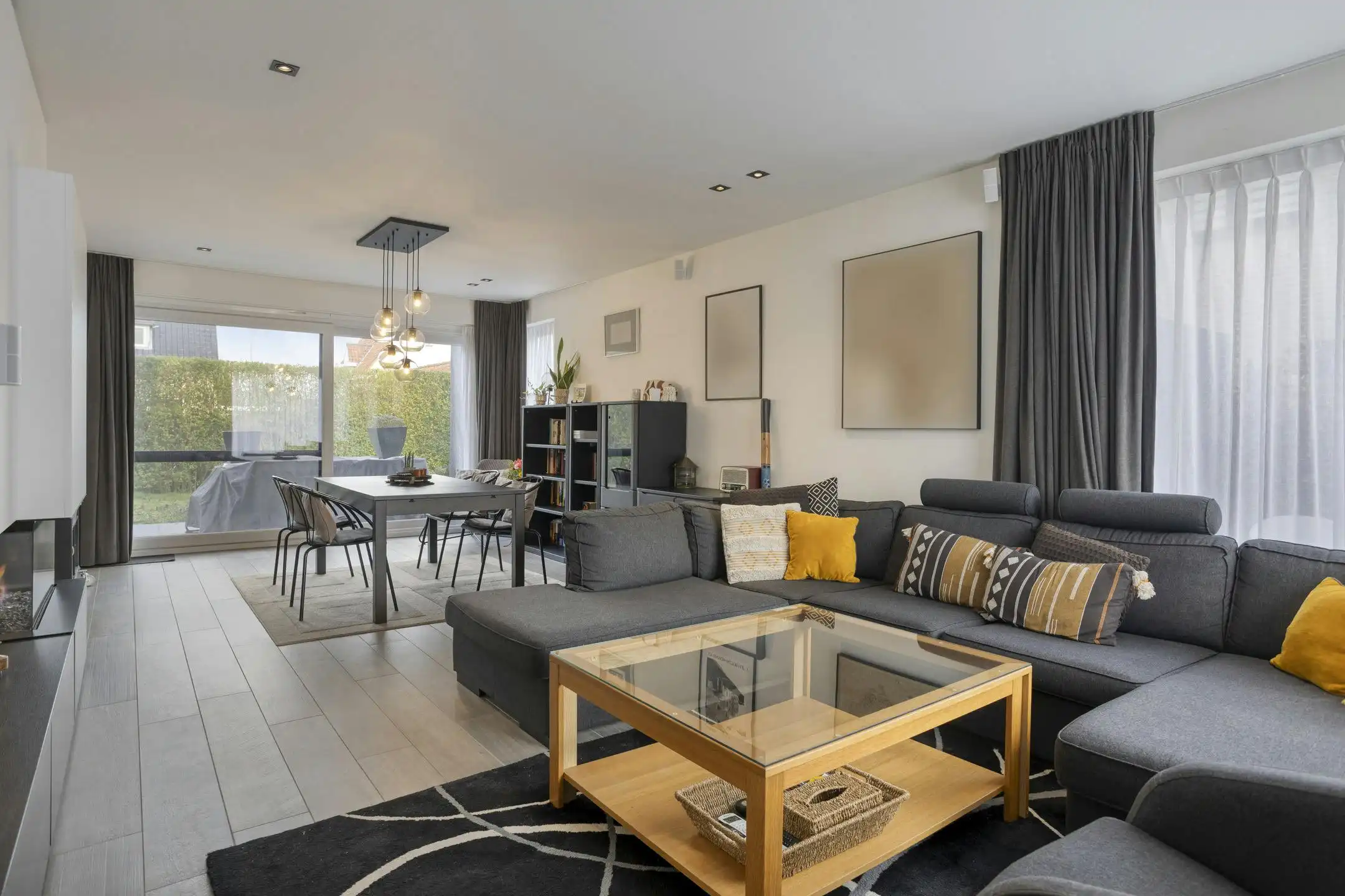 Huis met 4 slaapkamers op een rustige locatie in Oostkamp  foto 3